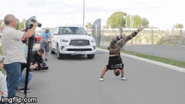 Luc si Nga vua 'trong chuoi' vua keo SUV nang 2,5 tan hinh anh