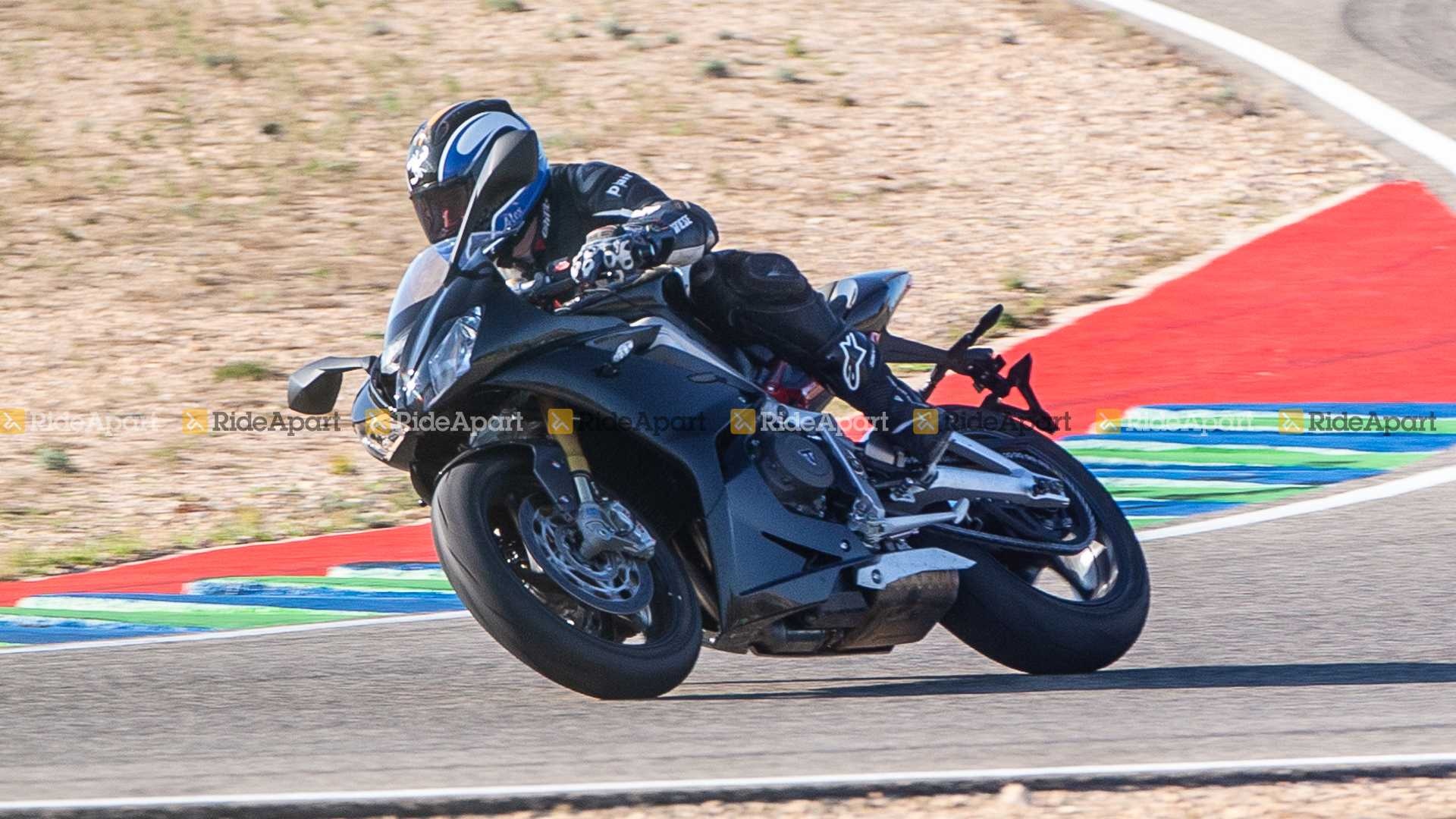 Triumph Daytona 765 thu nghiem anh 4