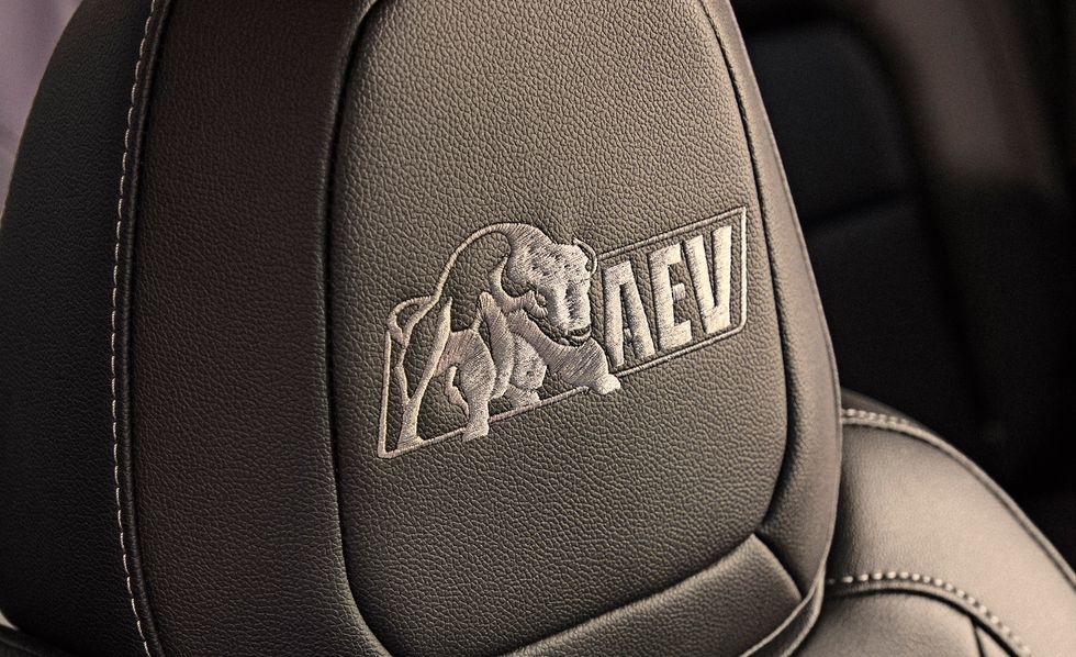 Chevrolet Colorado ZR2 giá 50.000 USD ảnh 5 Chevrolet Colorado ZR2 gia 50.000 USD anh 5