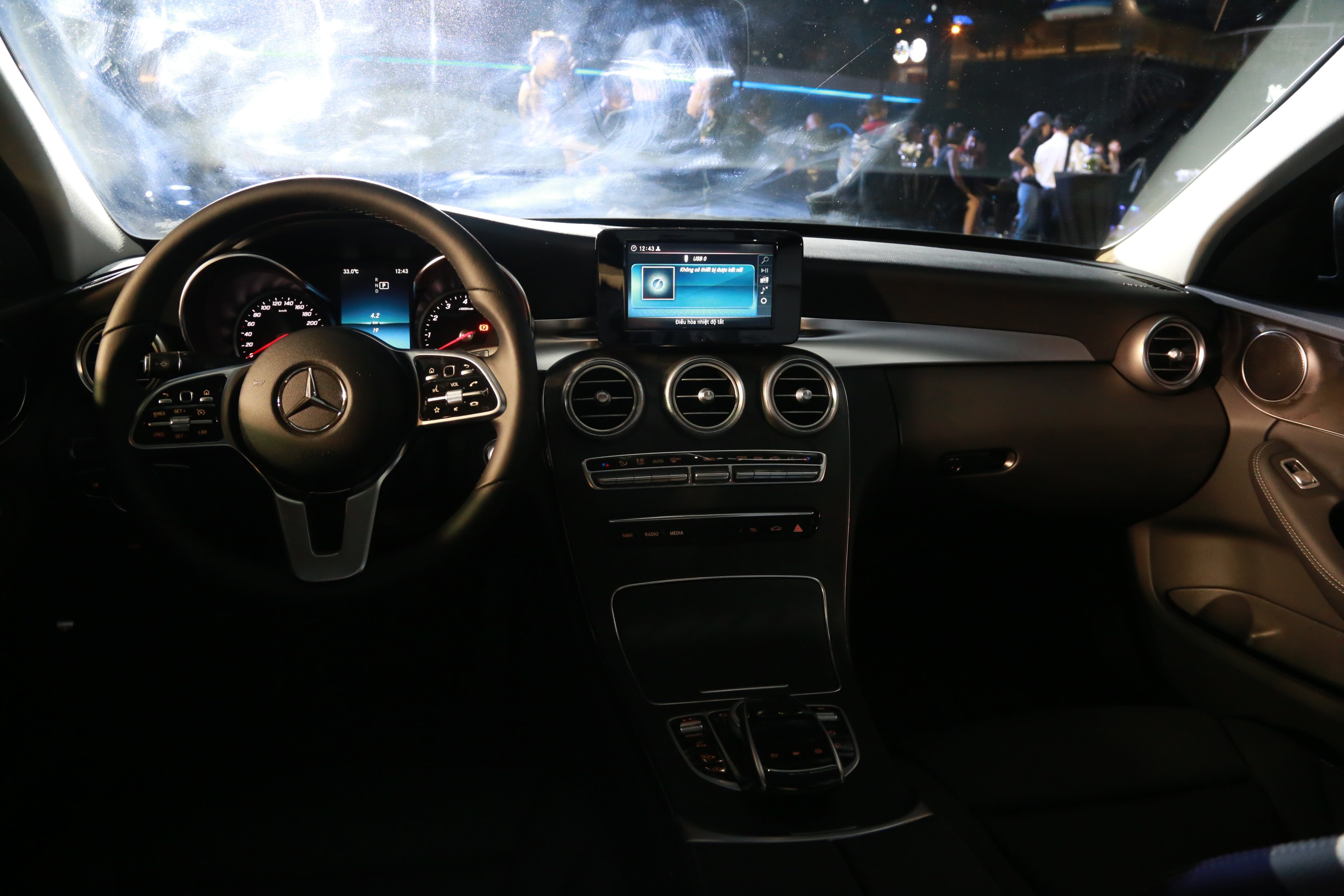 Mercedes-Benz C-Class 2019 ra mắt ảnh 4 Mercedes-Benz C-Class 2019 ra mat anh 4