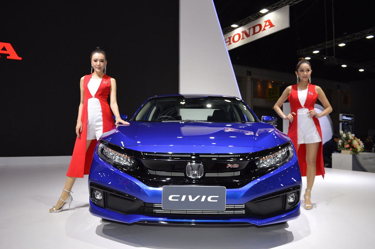 Honda Civic 2019 sap ve VN, khong cua so troi, them ban RS? hinh anh