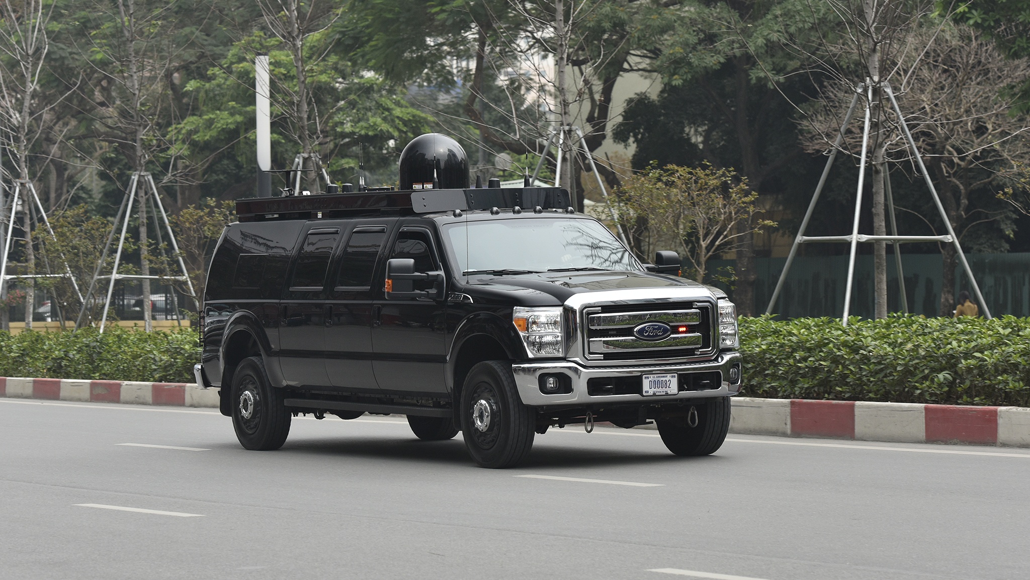 Ford F-350 trong doan xe Tong thong My anh 2