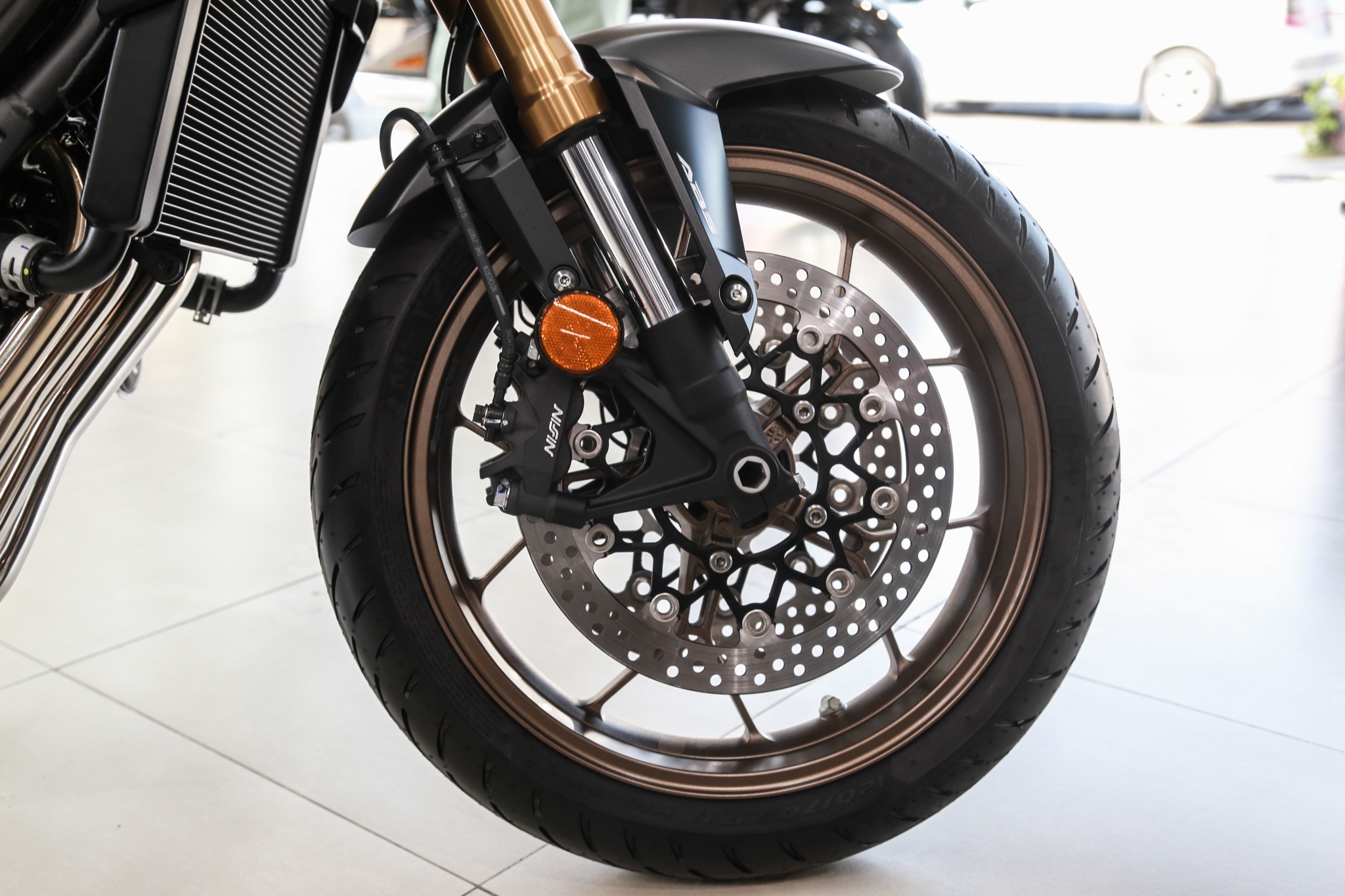 Honda CB650R ban sach khi cap ben dai ly anh 9