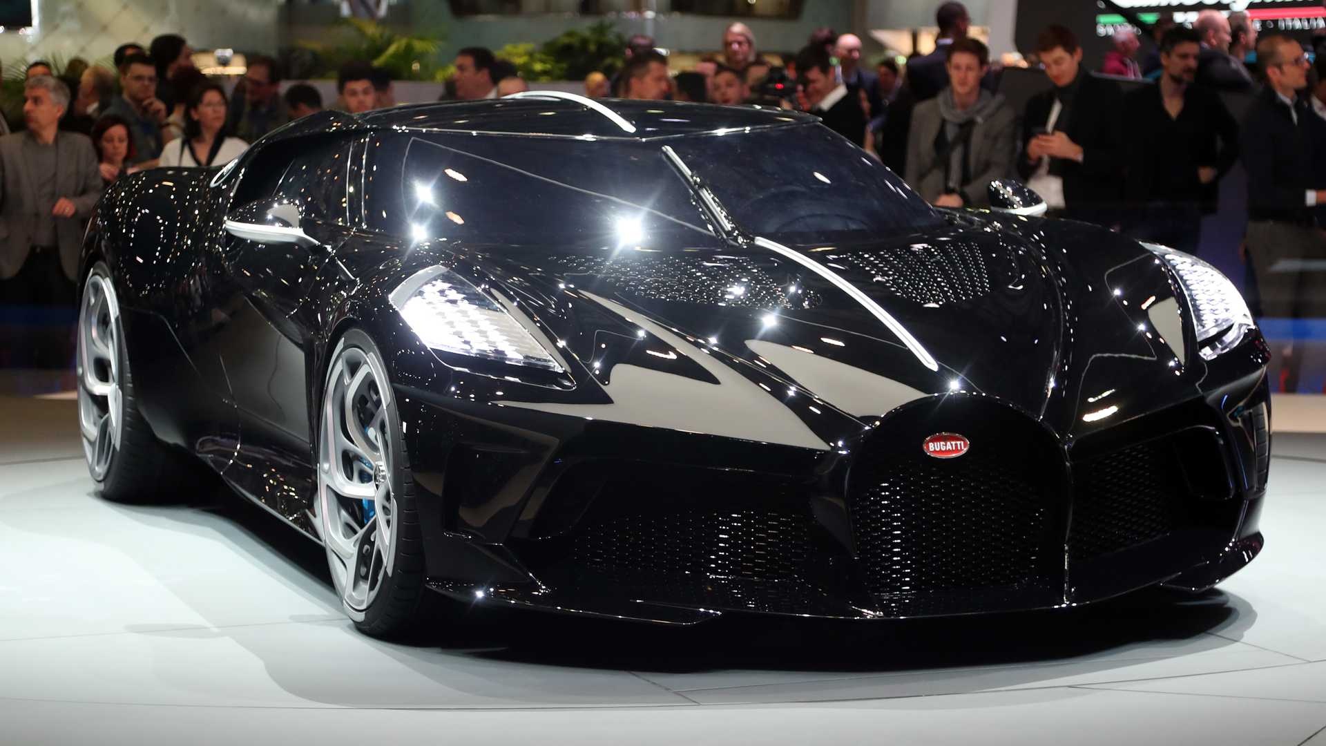 Bugatti La Voatio Noire gia 12, 5 trieu USD anh 9