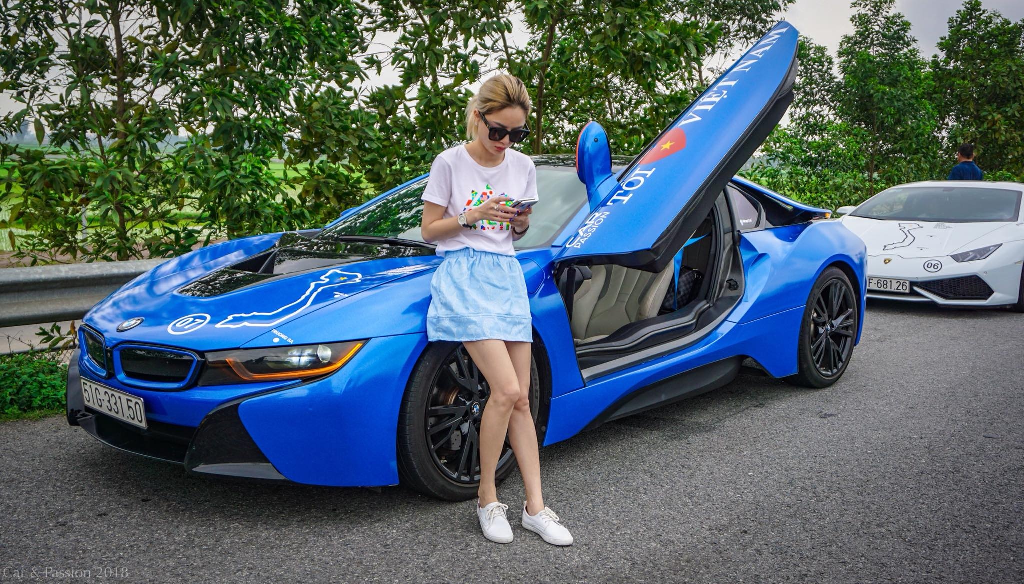 Những mỹ nhân Việt nổi tiếng chơi xe sang ảnh 3 Nhung my nhan Viet noi tieng choi xe sang anh 3