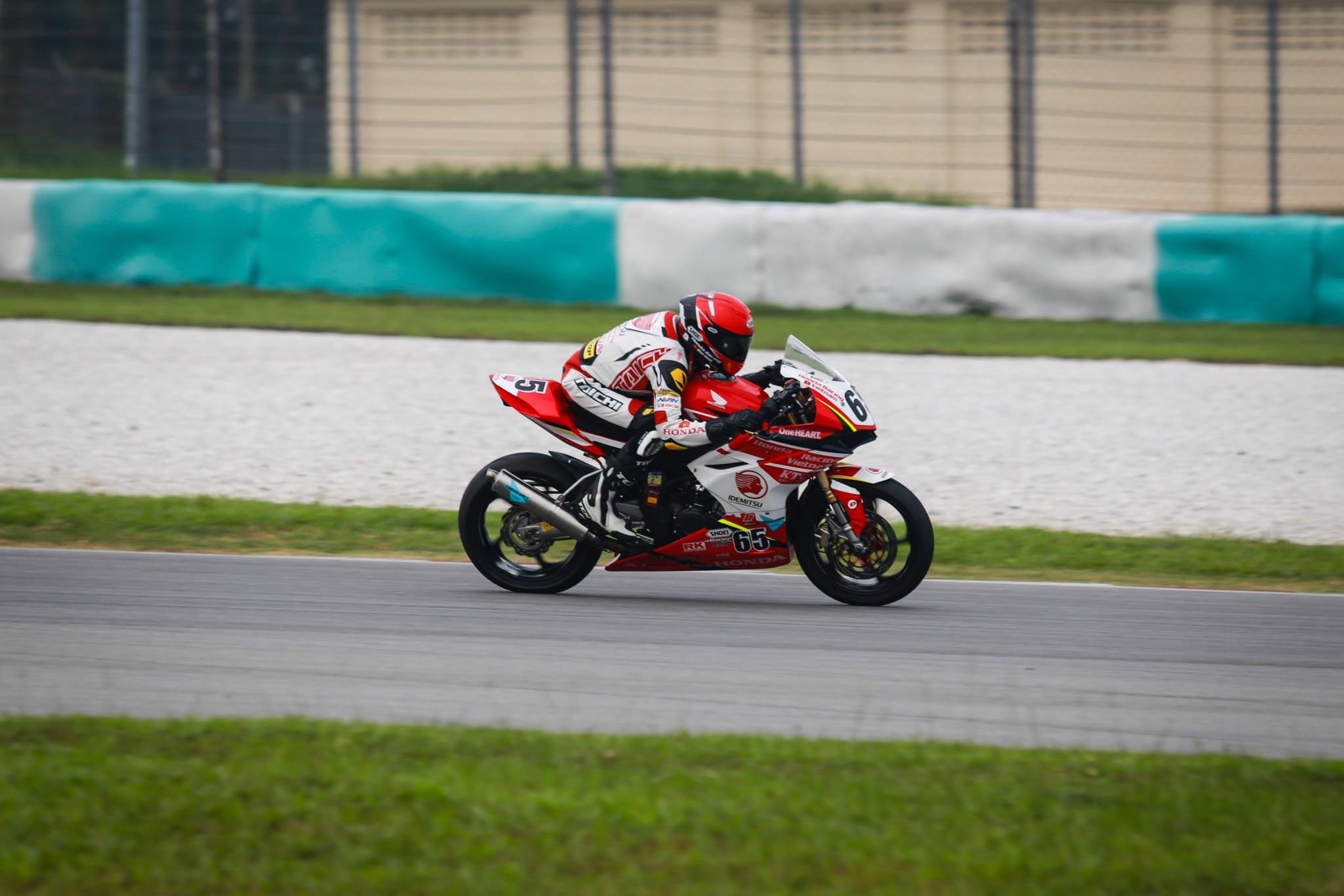 Chang 1 giai dua ARRC 2019 anh 7