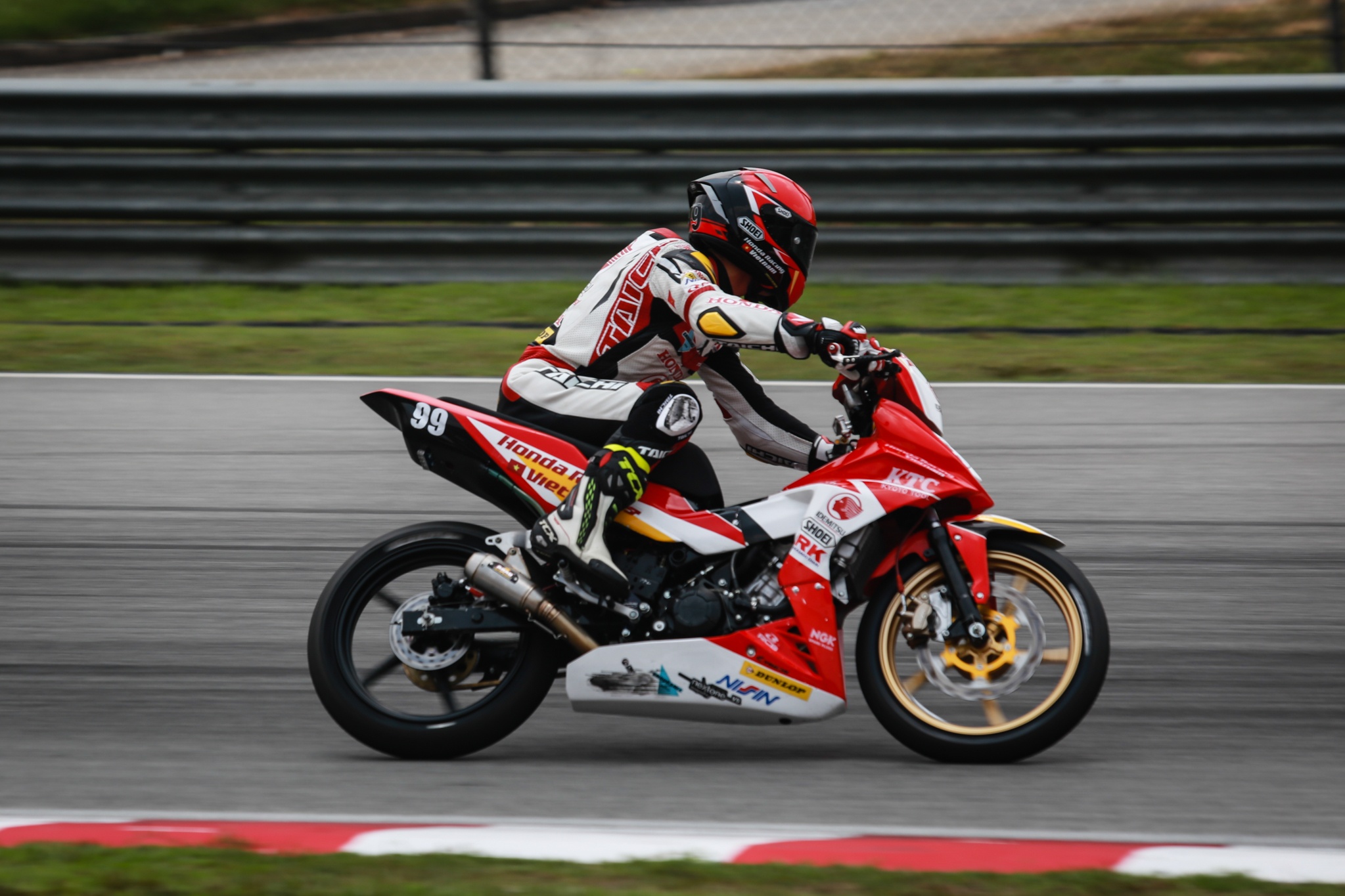Chang 1 giai dua ARRC 2019 anh 3