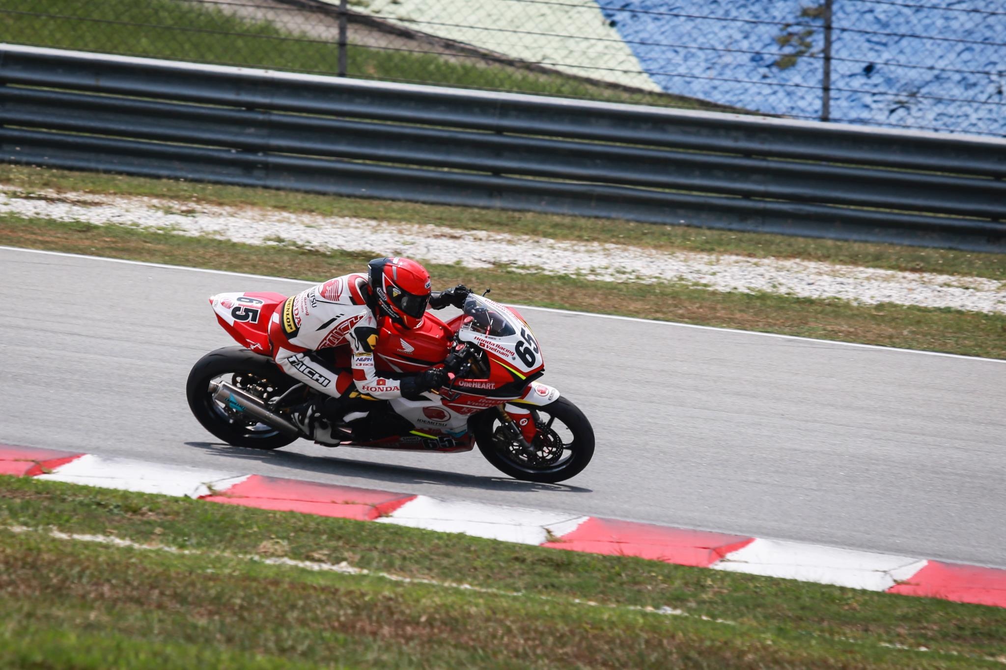 Chang 1 giai dua ARRC 2019 anh 11