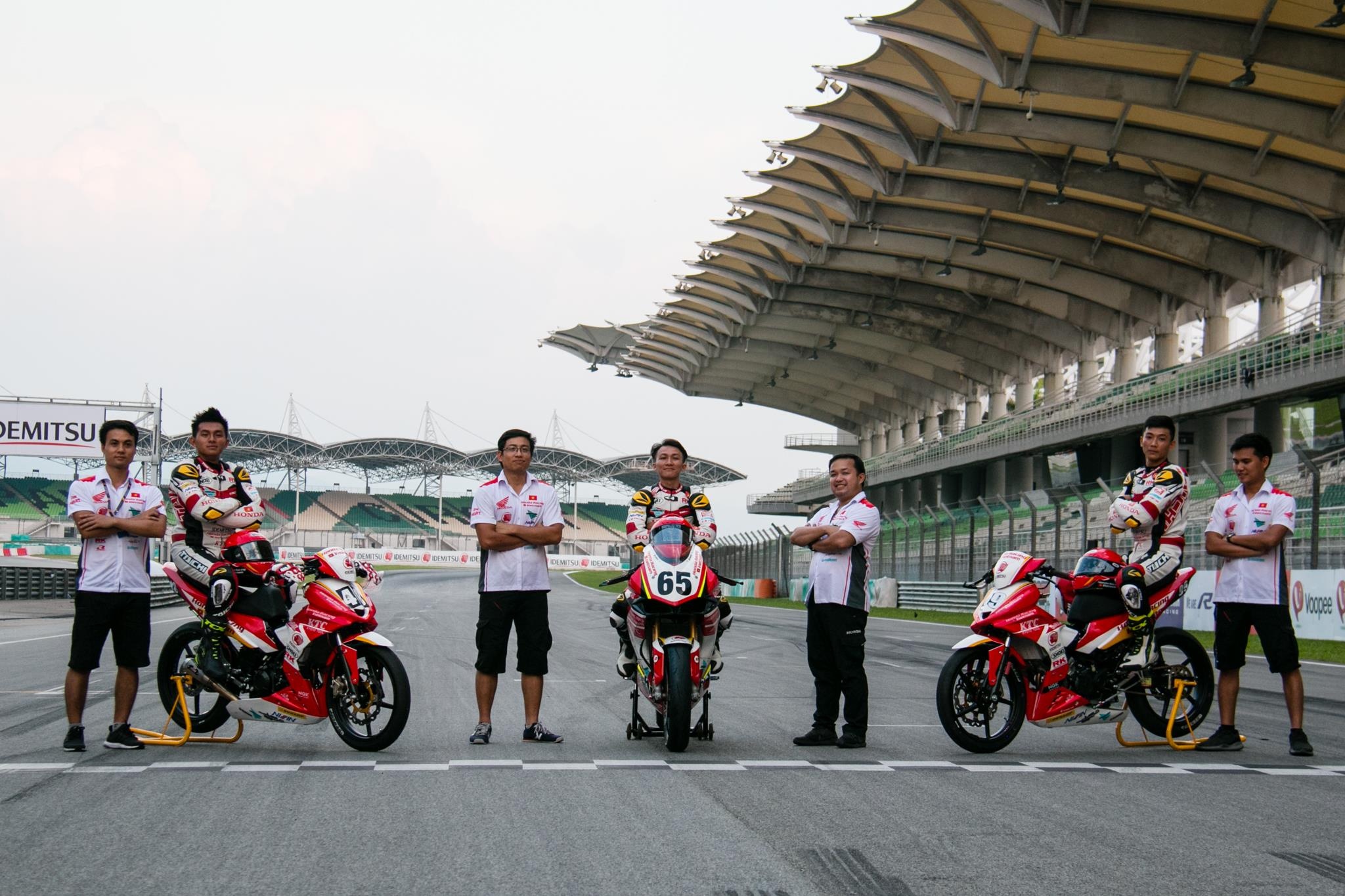 Chang 1 giai dua ARRC 2019 anh 14