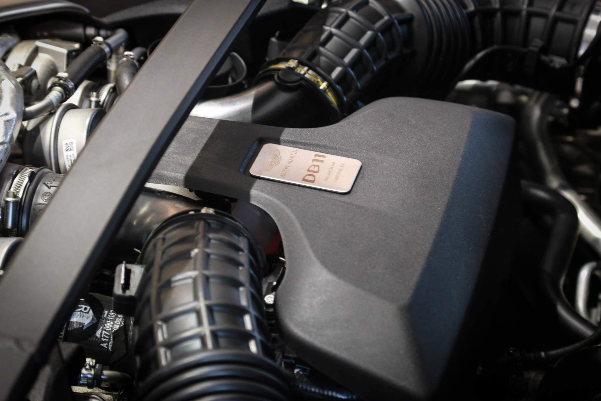 Chi tiet Aston Martin DB11 tai VN anh 3