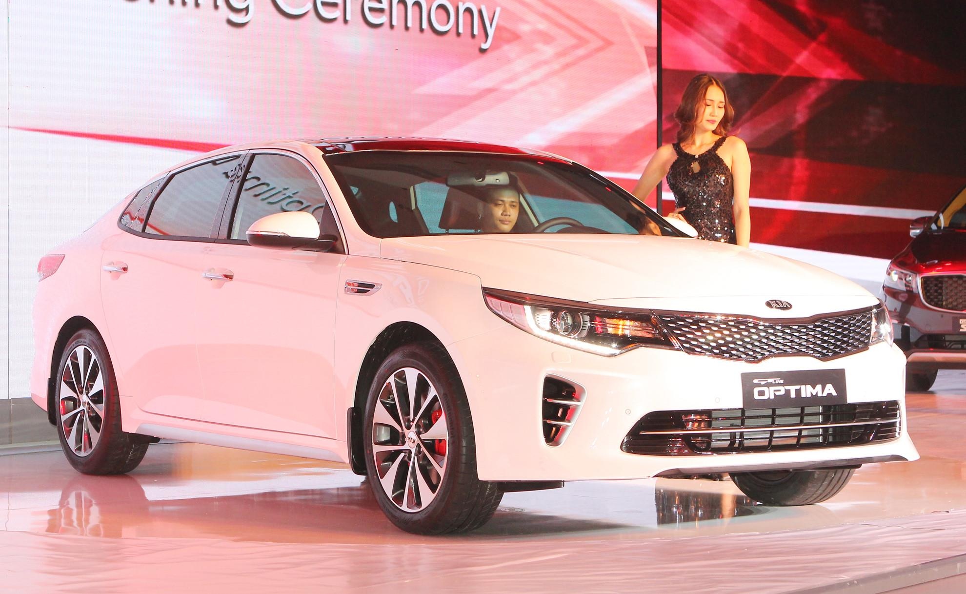 Xe su dung dong co Theta II o VN anh 4