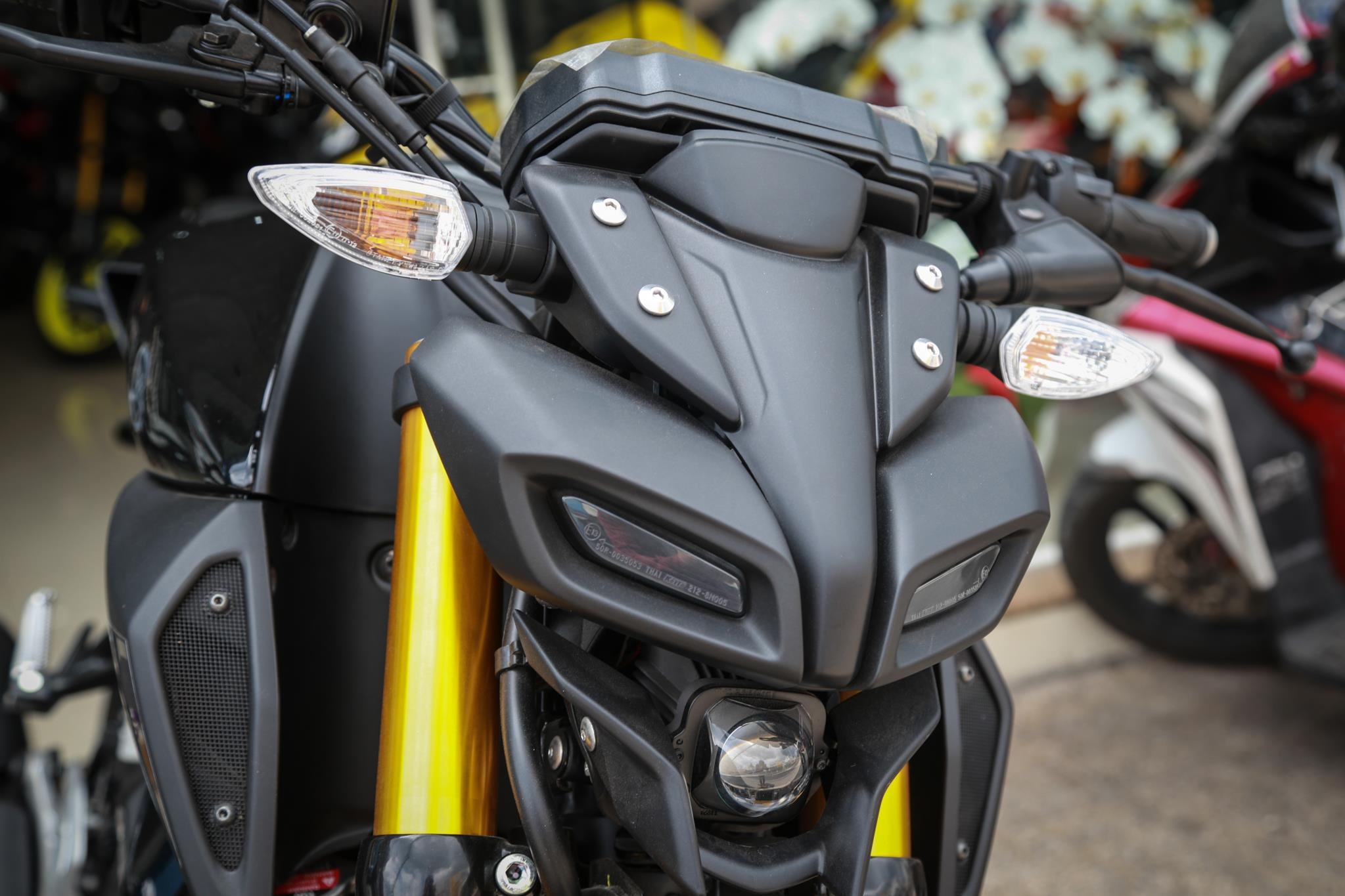So sanh Suzuki GSX 150 Bandit va Yamaha MT-15 anh 4