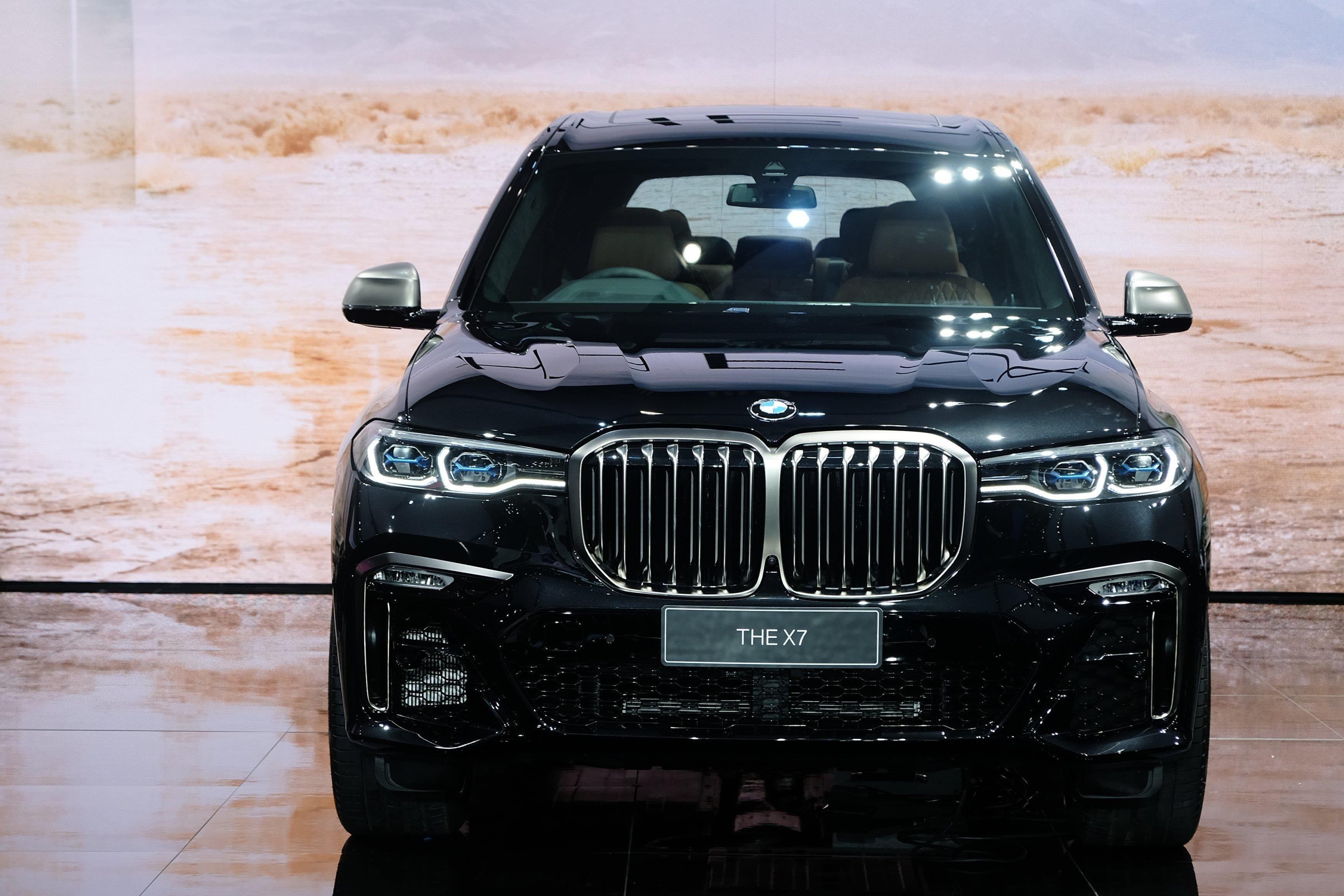 Danh gia nhanh 'khung long' BMW X7 hinh anh