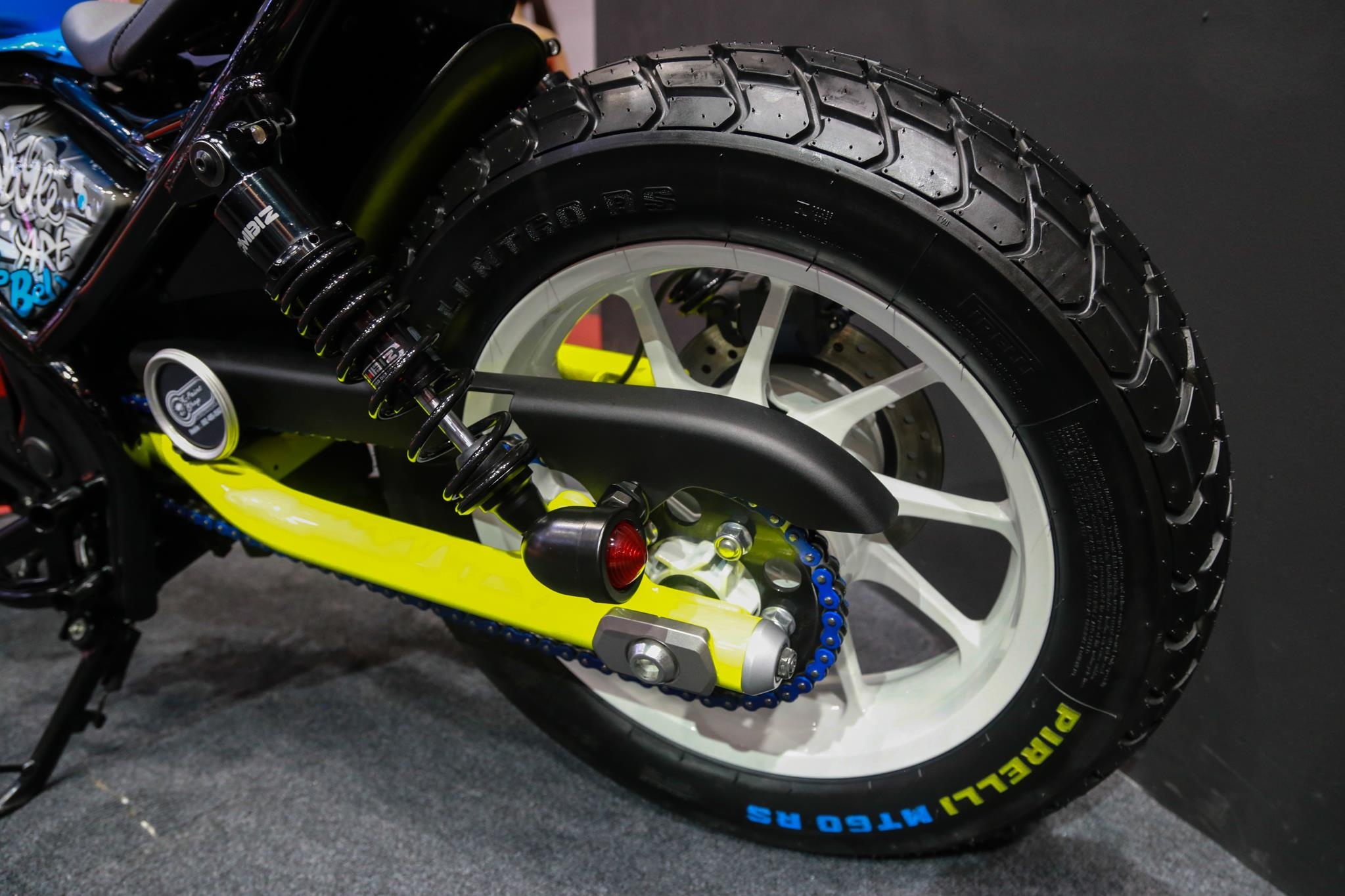 Honda Rebel 300 do Chopper anh 9