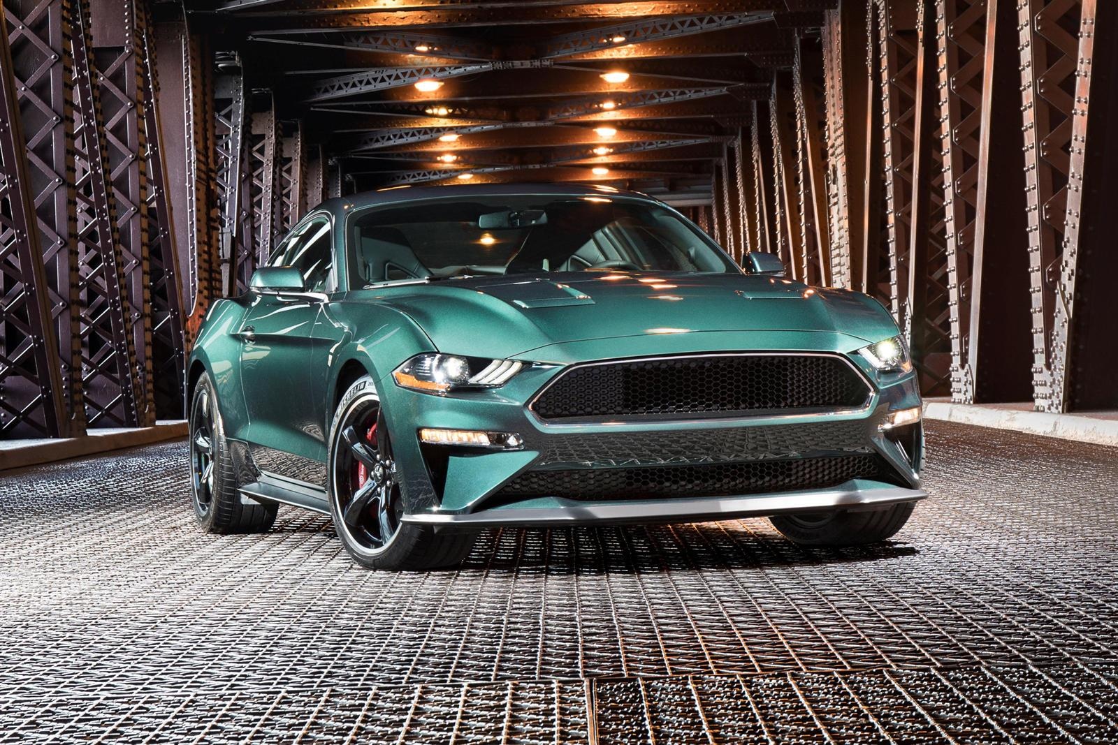 trom xe Ford Mustang dam vo kinh tau thoat anh 2