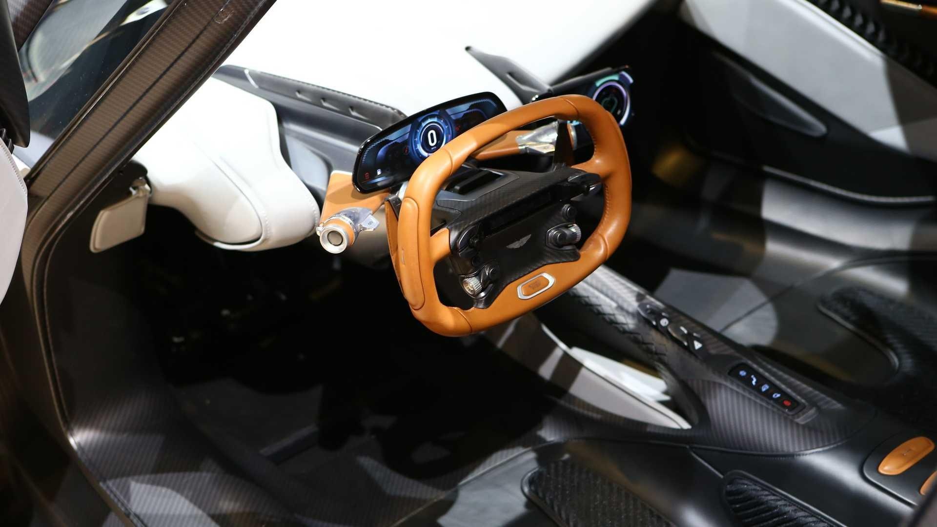 Sieu xe moi cua Aston Martin gia 1, 1 trieu USD anh 8