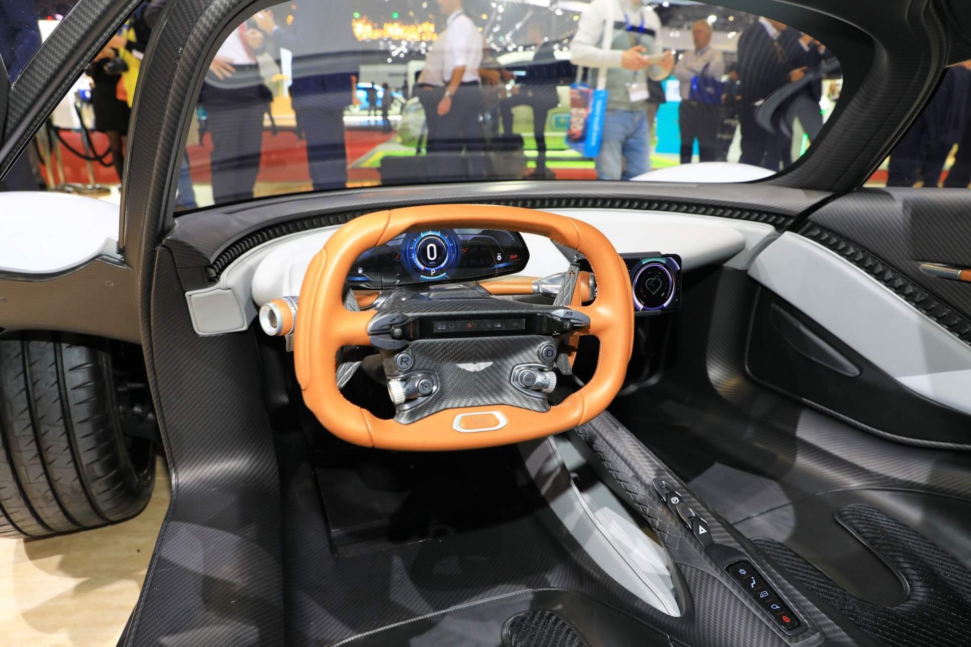 Sieu xe moi cua Aston Martin gia 1, 1 trieu USD anh 5