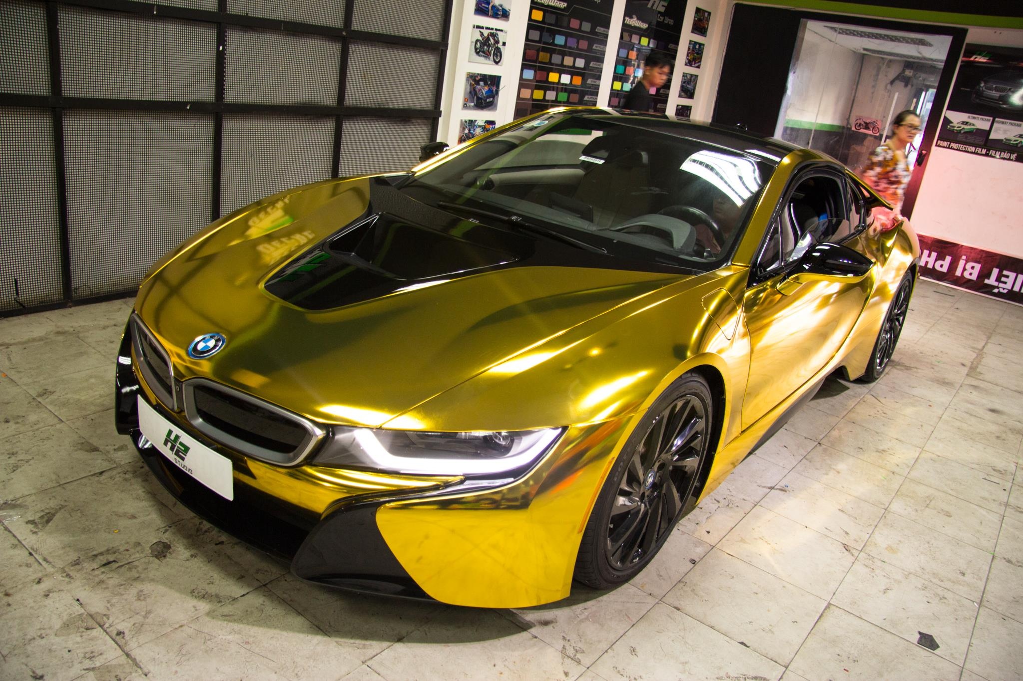 Ngam BMW i8 'ma vang' cua dan choi Sai Gon hinh anh
