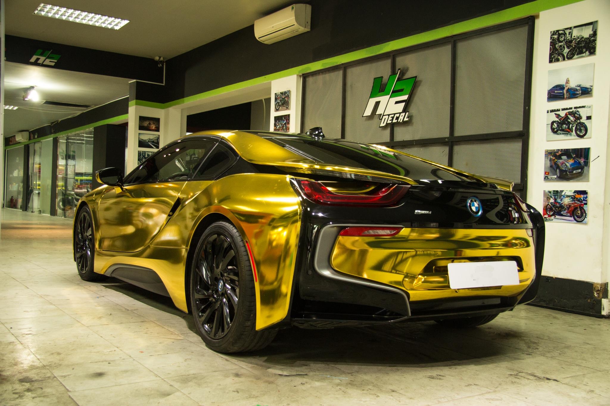 BMW i8 phong cach ma vang anh 6