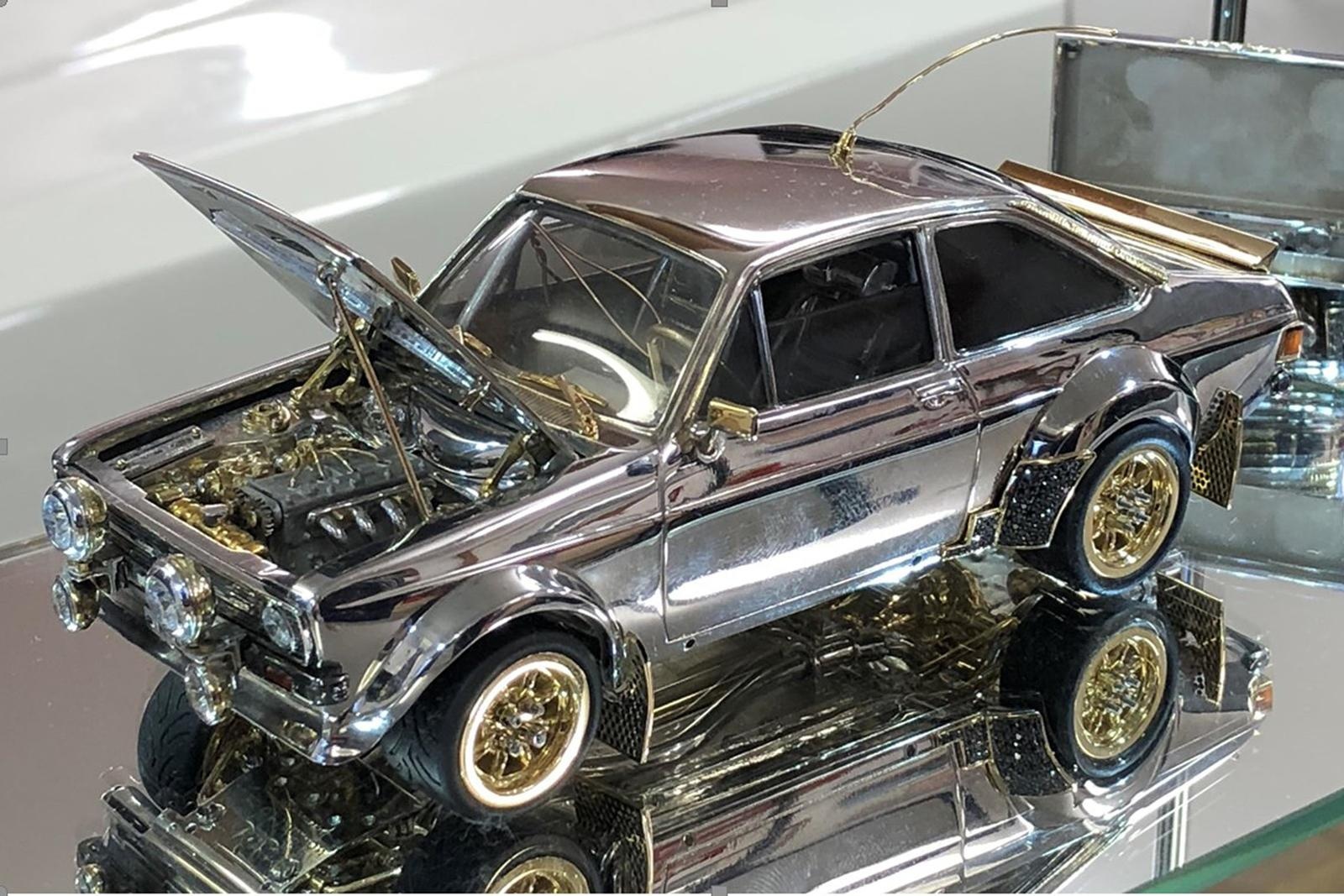 Mo hinh xe hoi dac biet nay co gia ca tram ngan USD hinh anh