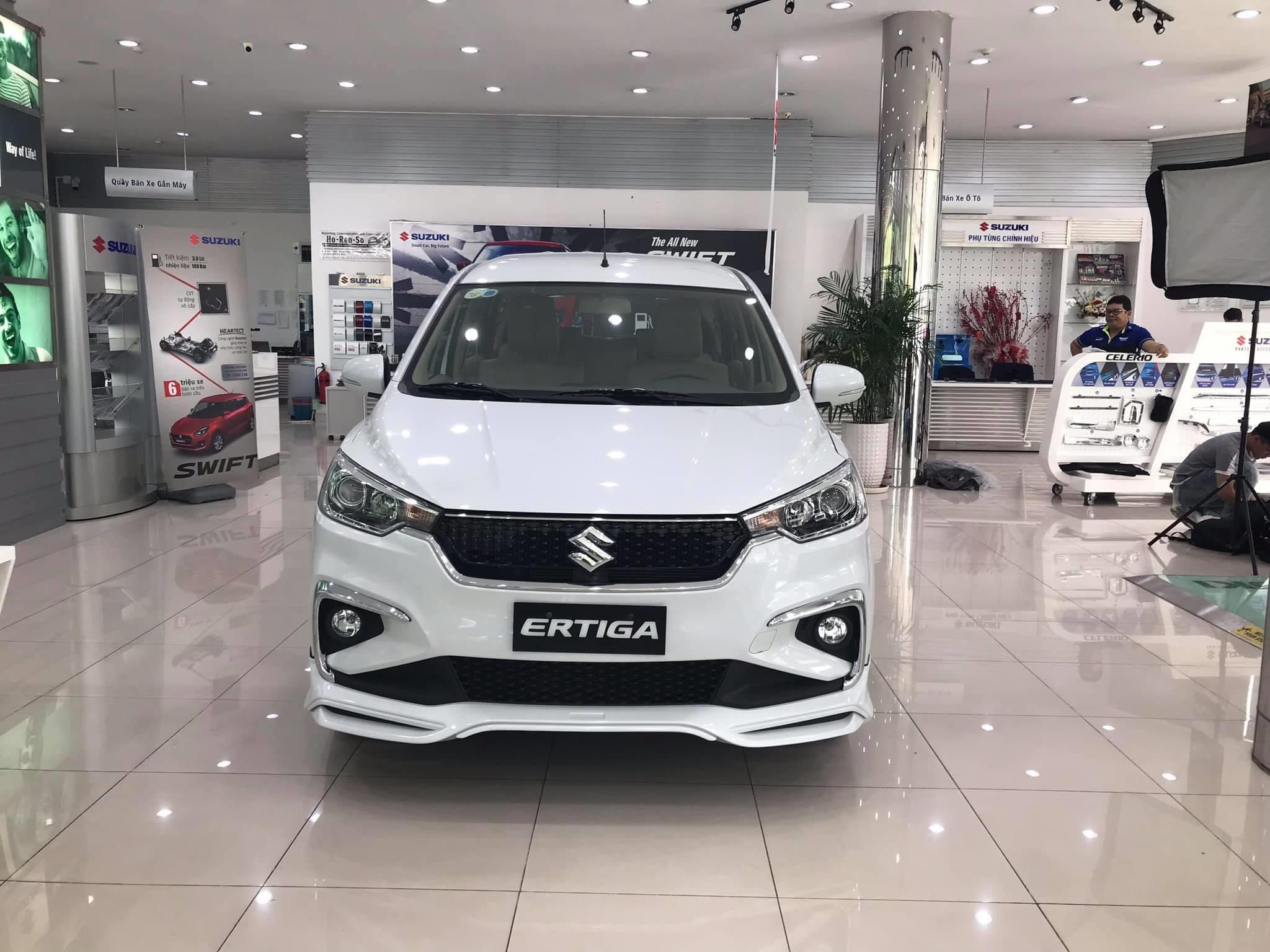 Suzuki Ertiga 2019 cap ben dai ly anh 1