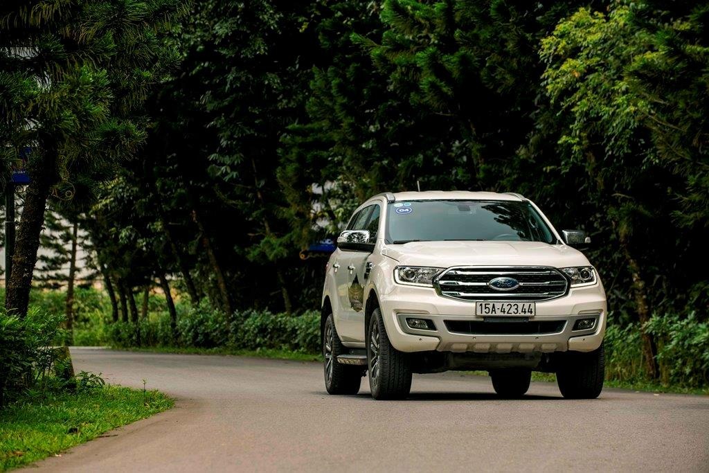 Xe cu giam gia de canh tranh xe moi anh 1