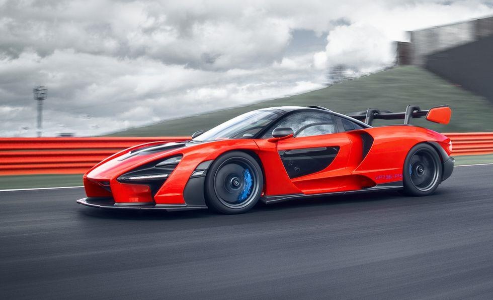 Dua 1.000 m, McLaren Senna cho dan em McLaren 600LT hit khoi hinh anh