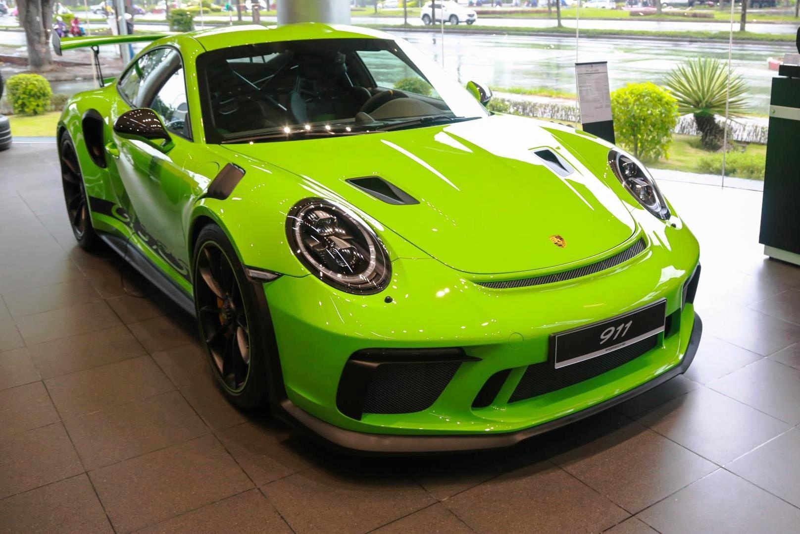Chi tiet Porsche 911 GT3 RS gia gan 14 ty dong tai VN hinh anh