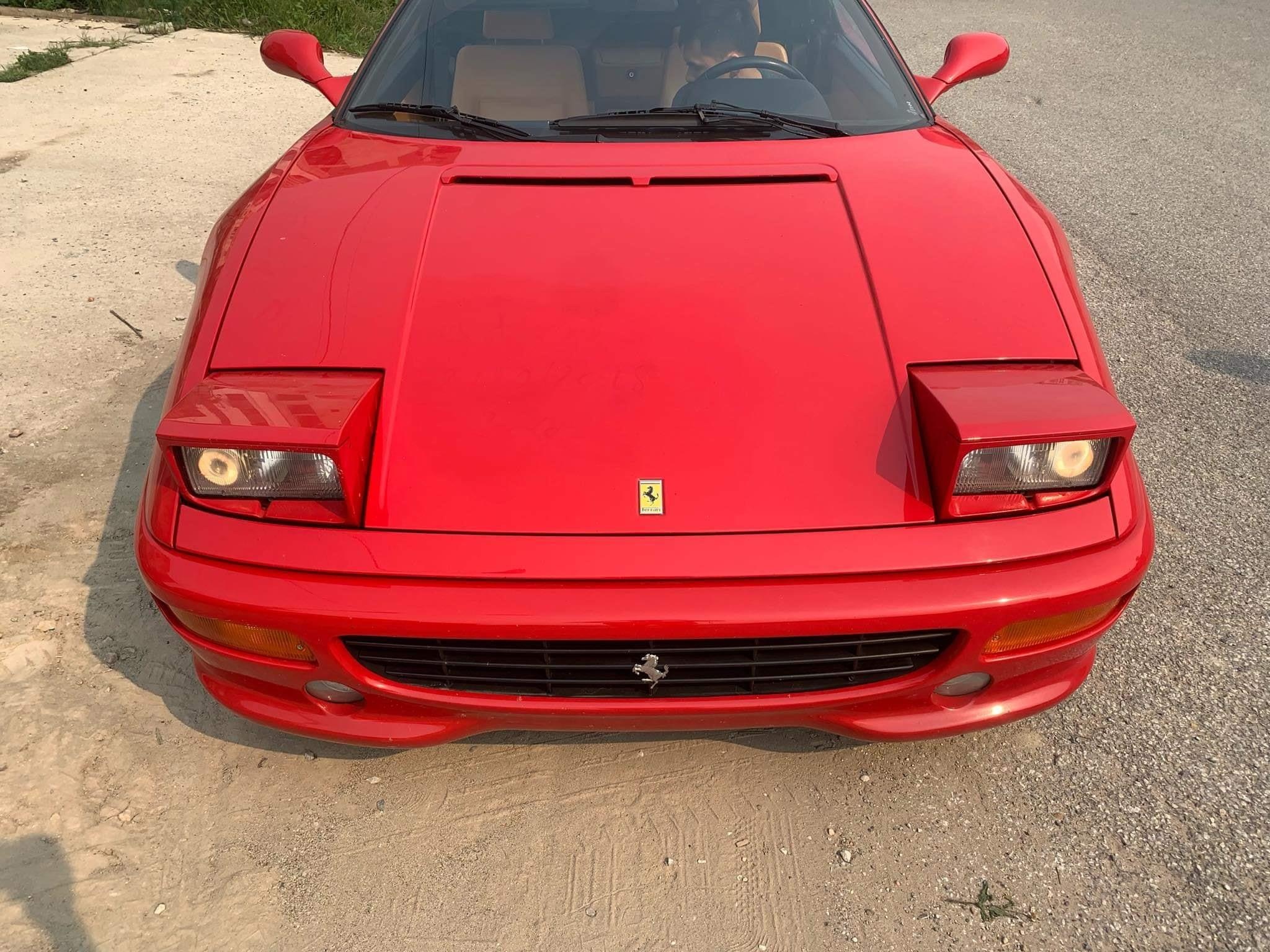 Ferrari F355 Spider doc nhat Viet Nam xuong pho anh 2