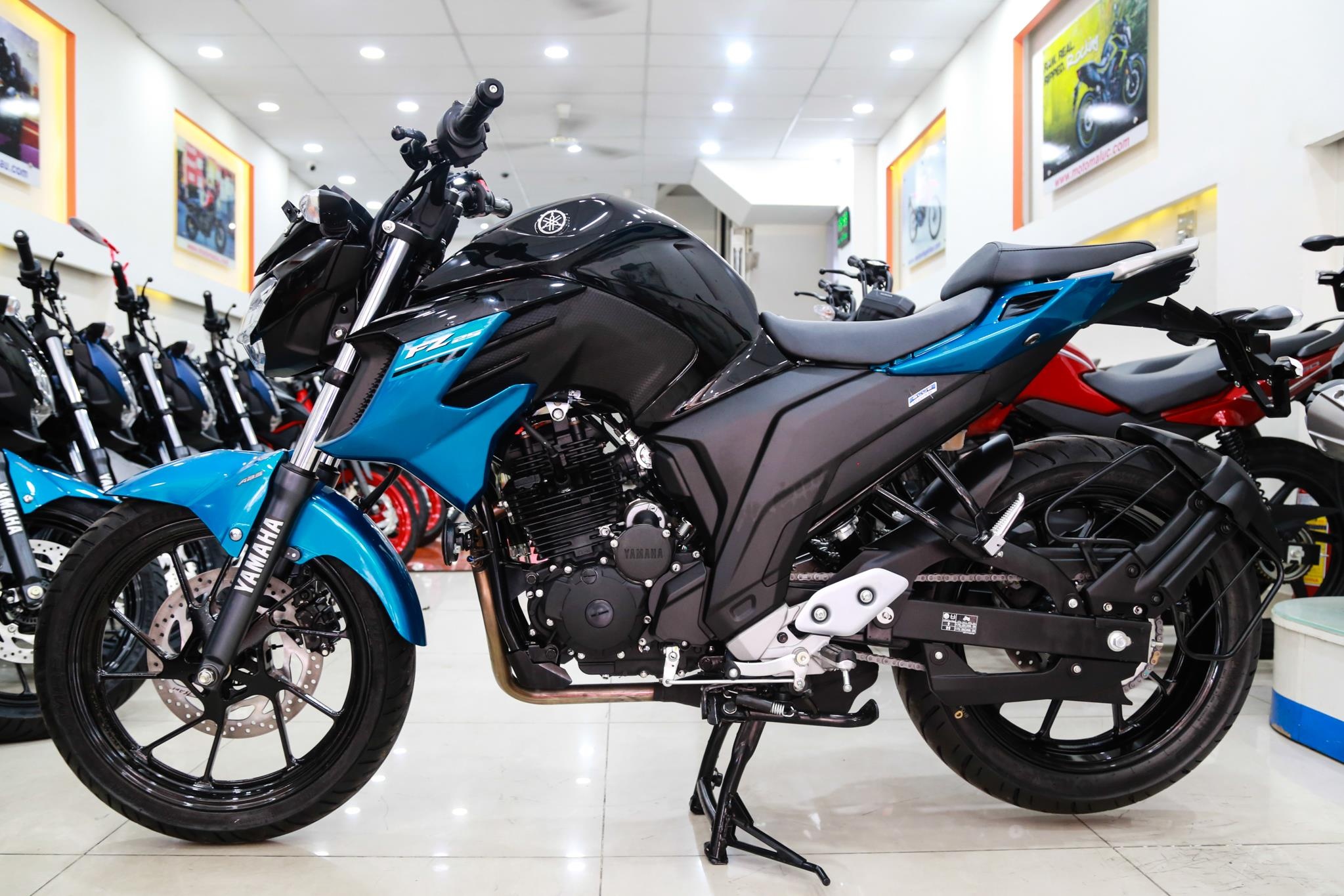 Chi tiet Yamaha FZ25 2019 ABS dau tien ve VN, gia 85 trieu dong hinh anh