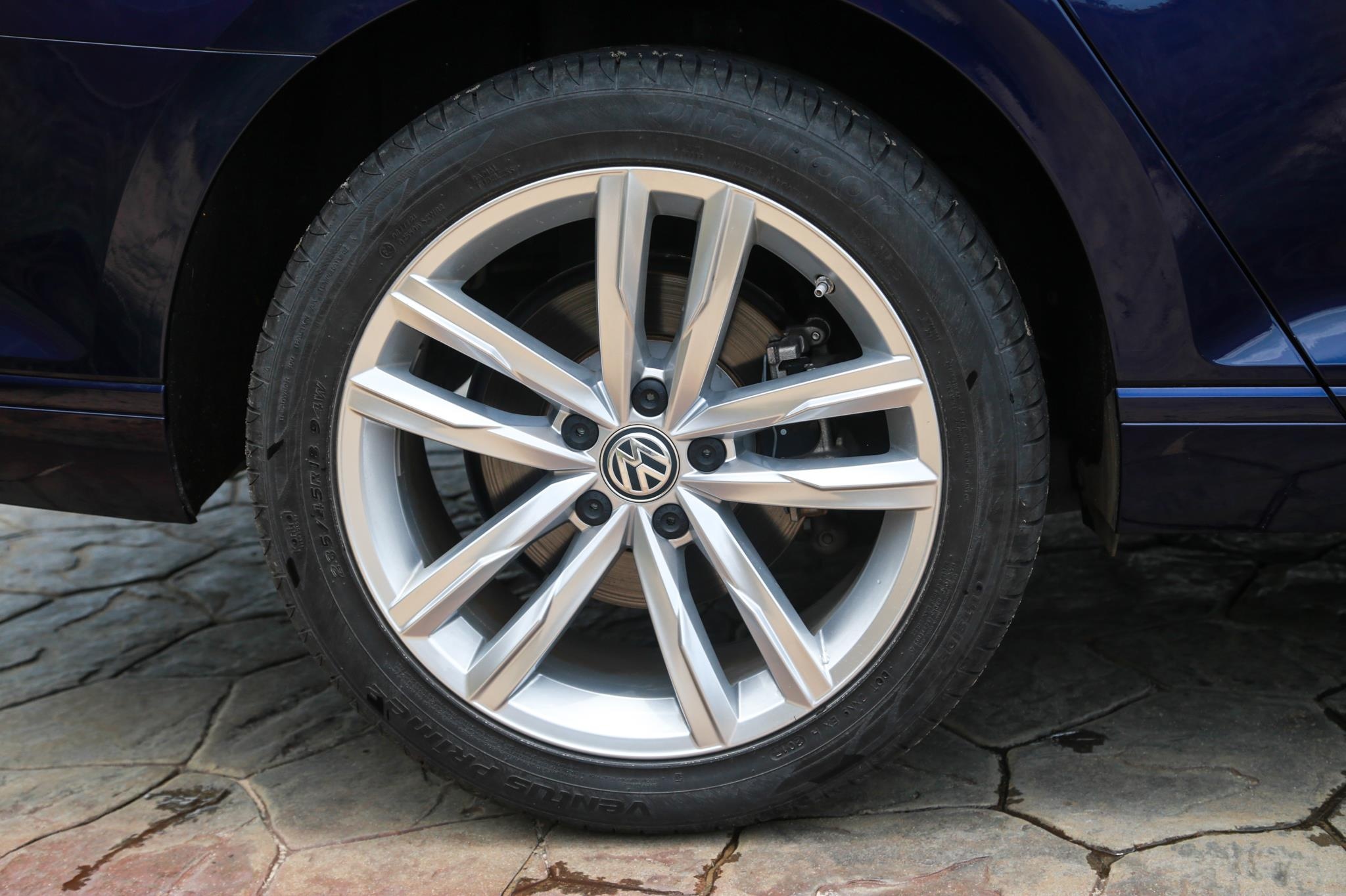 Đánh giá Volkswagen Passat BlueMotion ảnh 5 Danh gia Volkswagen Passat BlueMotion anh 5