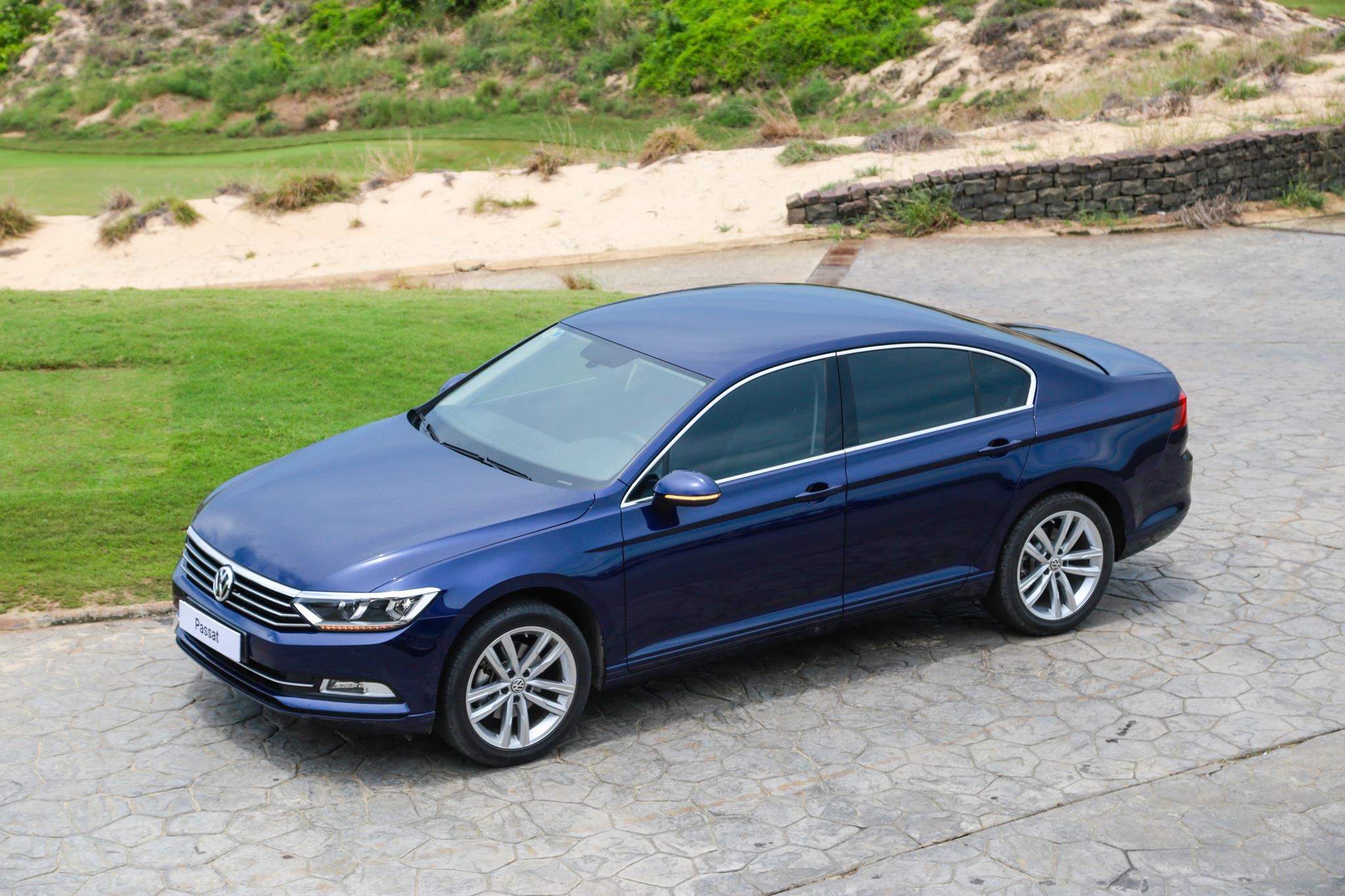 Danh gia Volkswagen Passat BlueMotion: 'trung nien' hon ca Camry hinh anh
