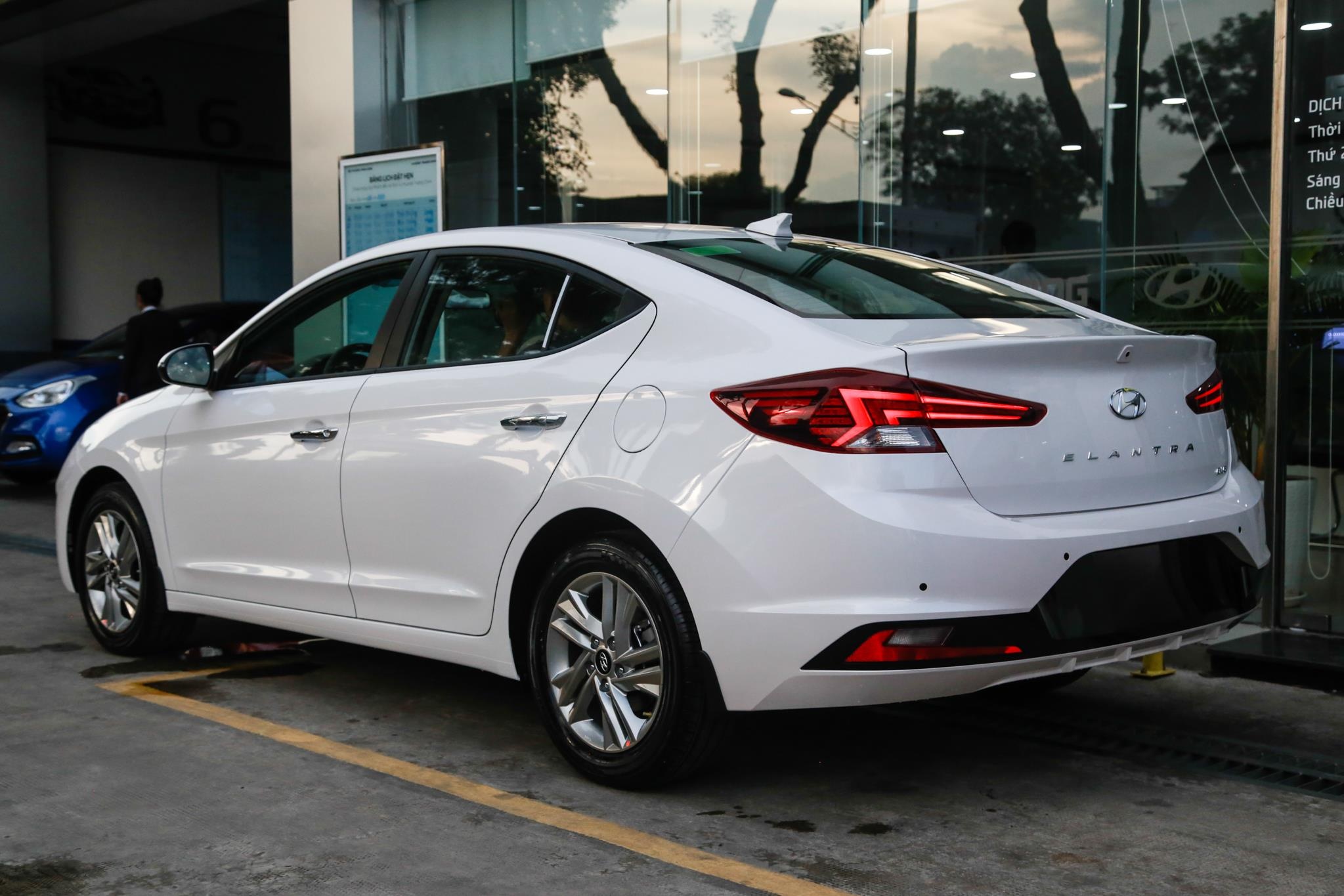 So sanh Hyundai Elantra 2019 va Kia Cerato 2019 anh 11