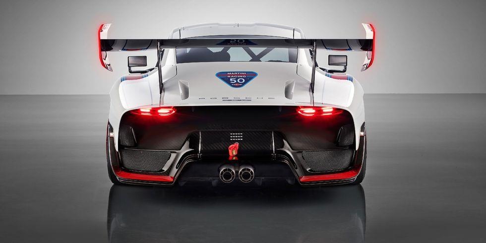 Xe dua Porsche 935 ra mat anh 5