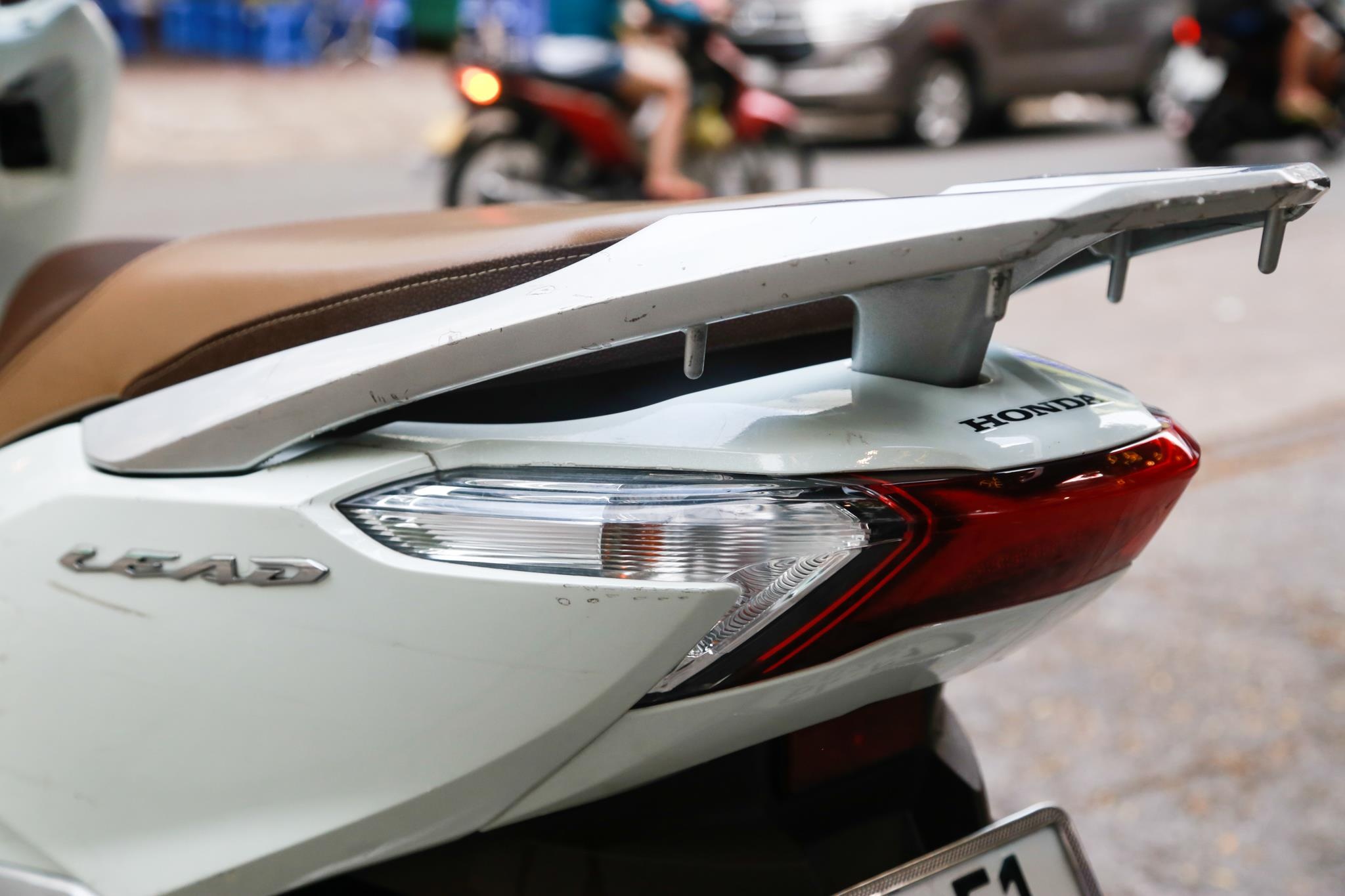 So sanh Yamaha Latte va Honda Lead anh 6