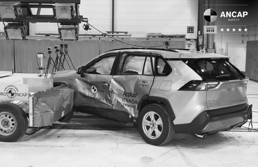 mazda3, evoque đạt chuẩn an toàn 5 sao ảnh 2 mazda3, evoque dat chuan an toan 5 sao anh 2