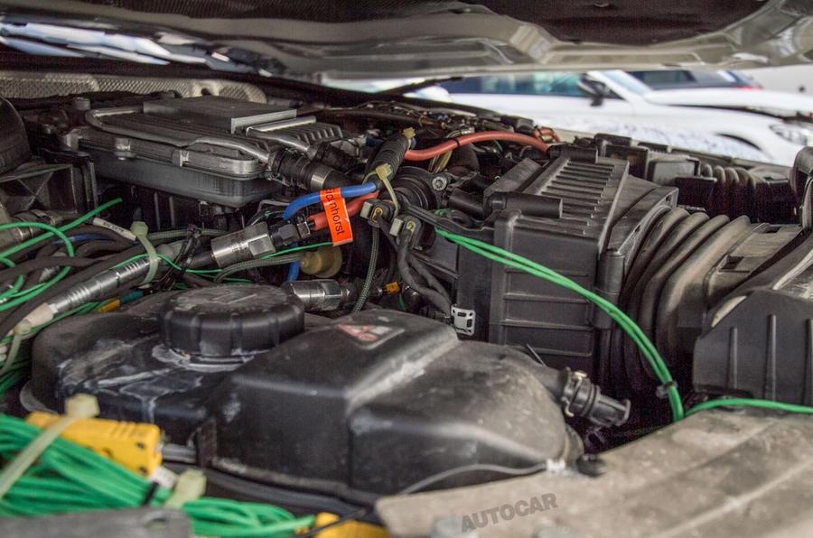 Lo dien Mercedes-AMG GT 73 4MATIC anh 7