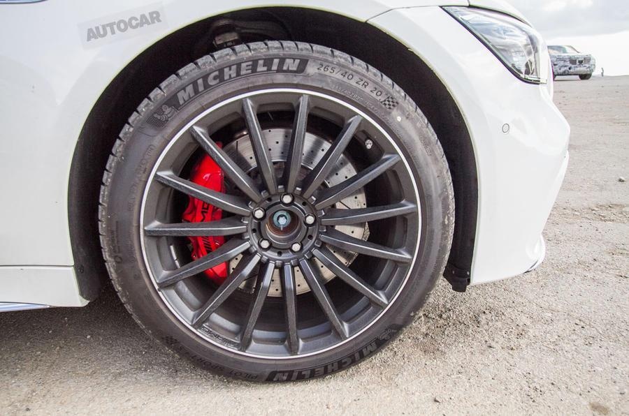 Lo dien Mercedes-AMG GT 73 4MATIC anh 5