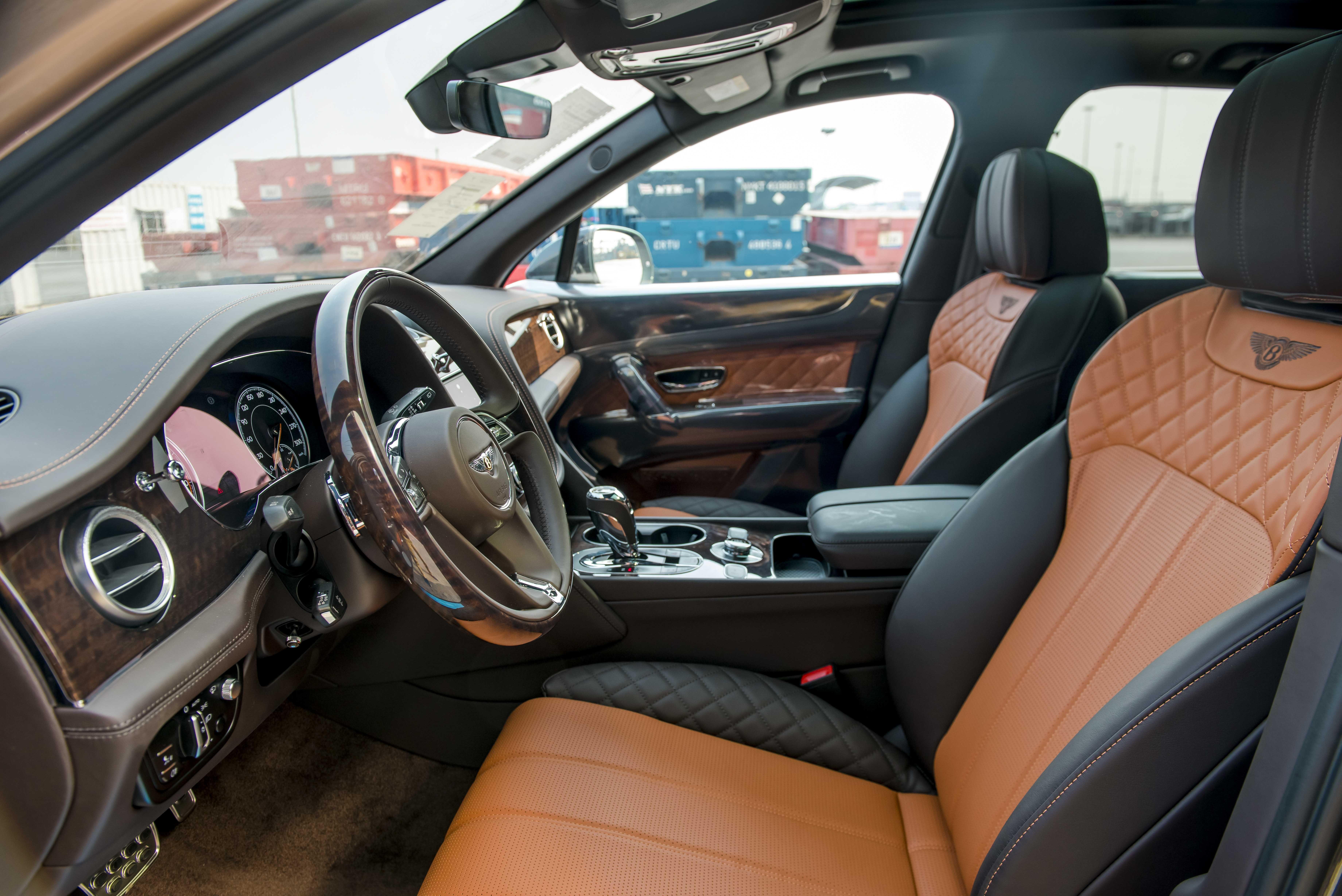 Bentley Bentayga V8 ban ky niem 100 nam anh 7