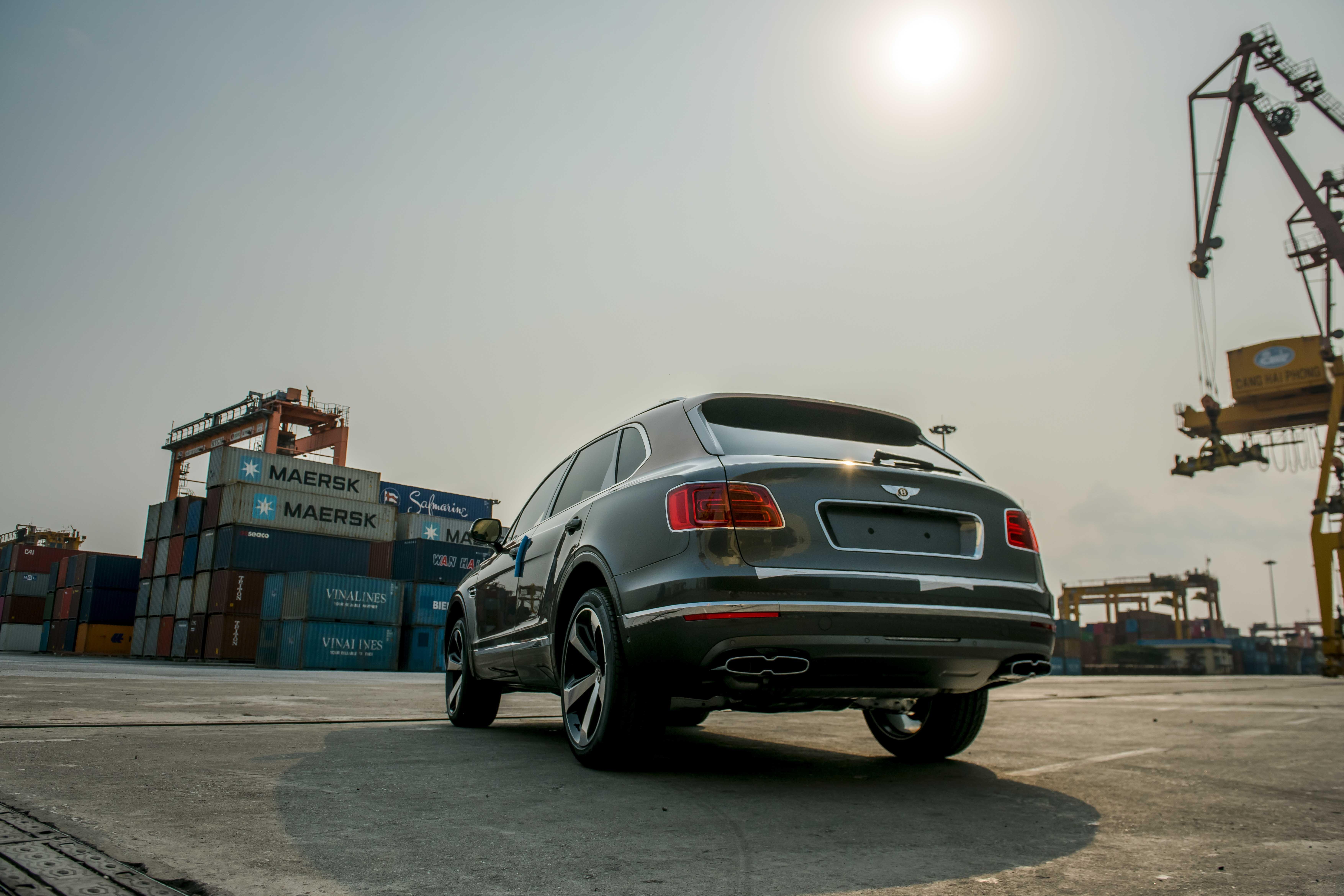 Bentley Bentayga V8 ban ky niem 100 nam anh 4