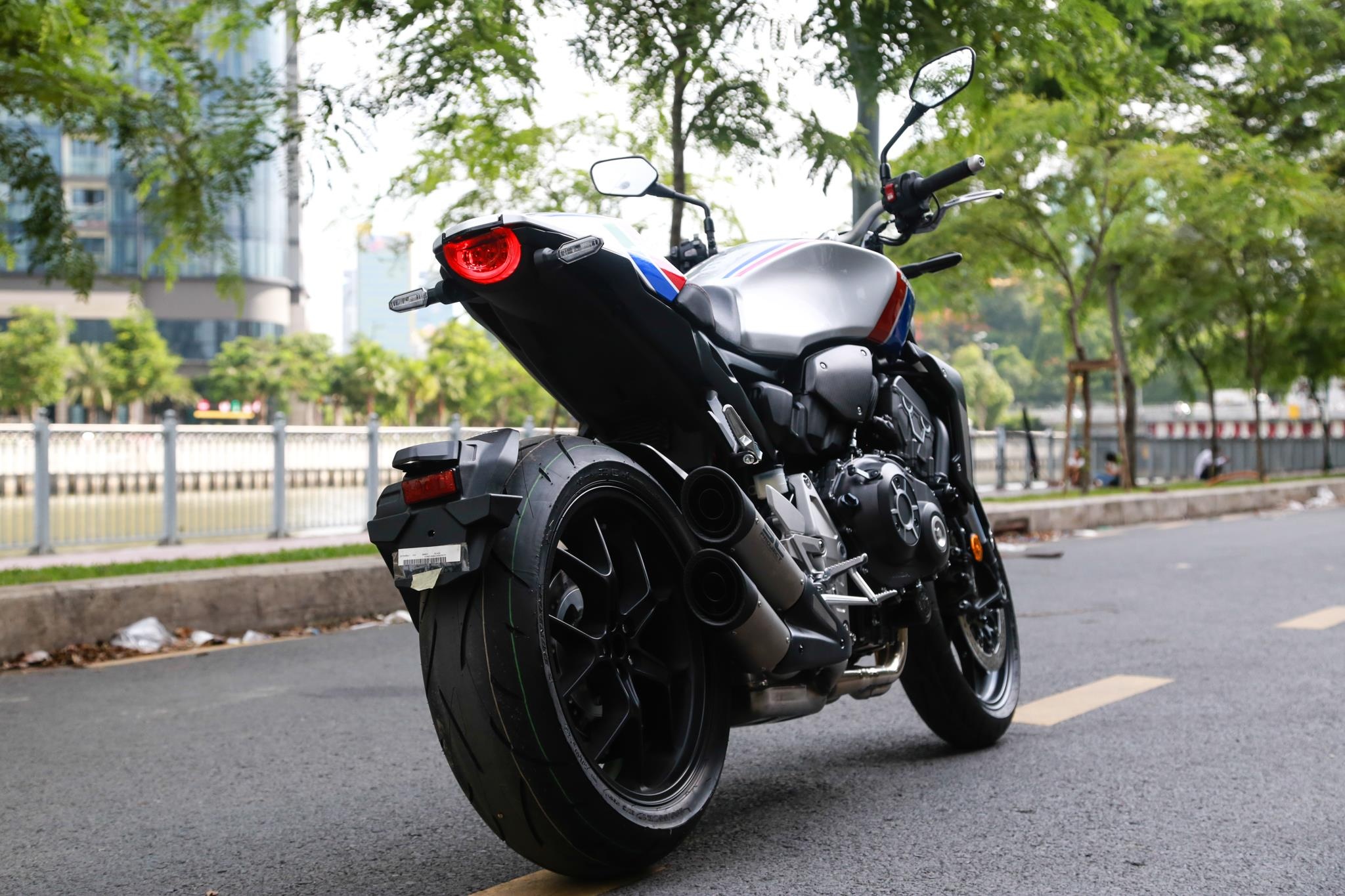 Honda CB1000R ban gioi han tai VN anh 11