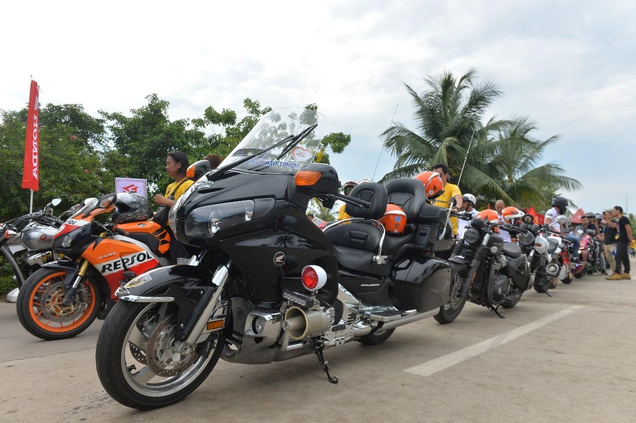 Đoàn môtô khủng hội ngộ cùng Car Passion ảnh 4 Doan moto khung hoi ngo cung Car Passion anh 4