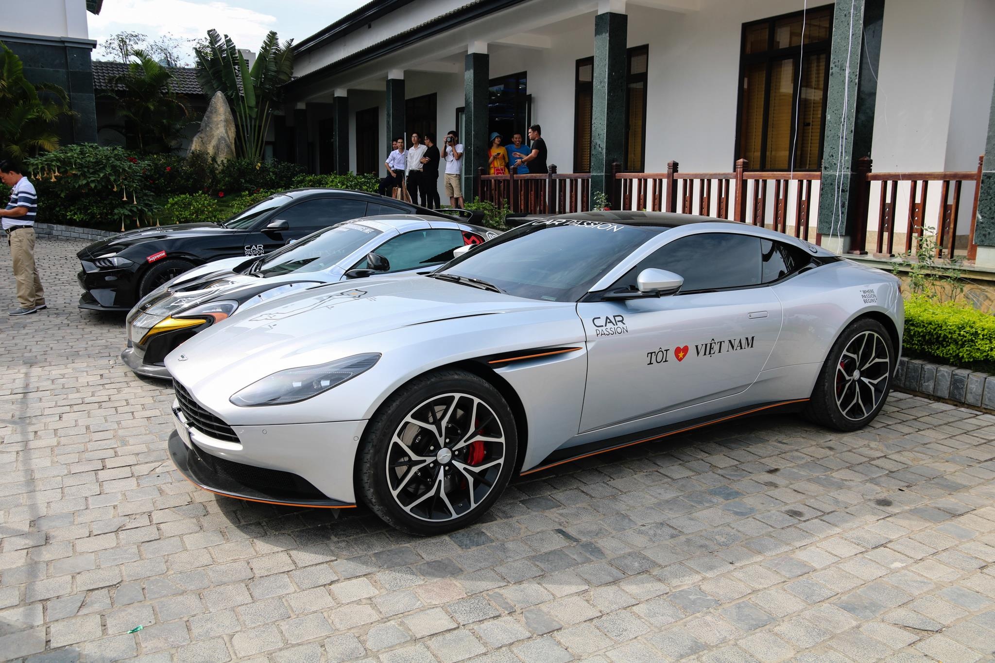 Chang 2 Car Passion: doan sieu xe tu Ha Noi ve Moc Chau anh 11