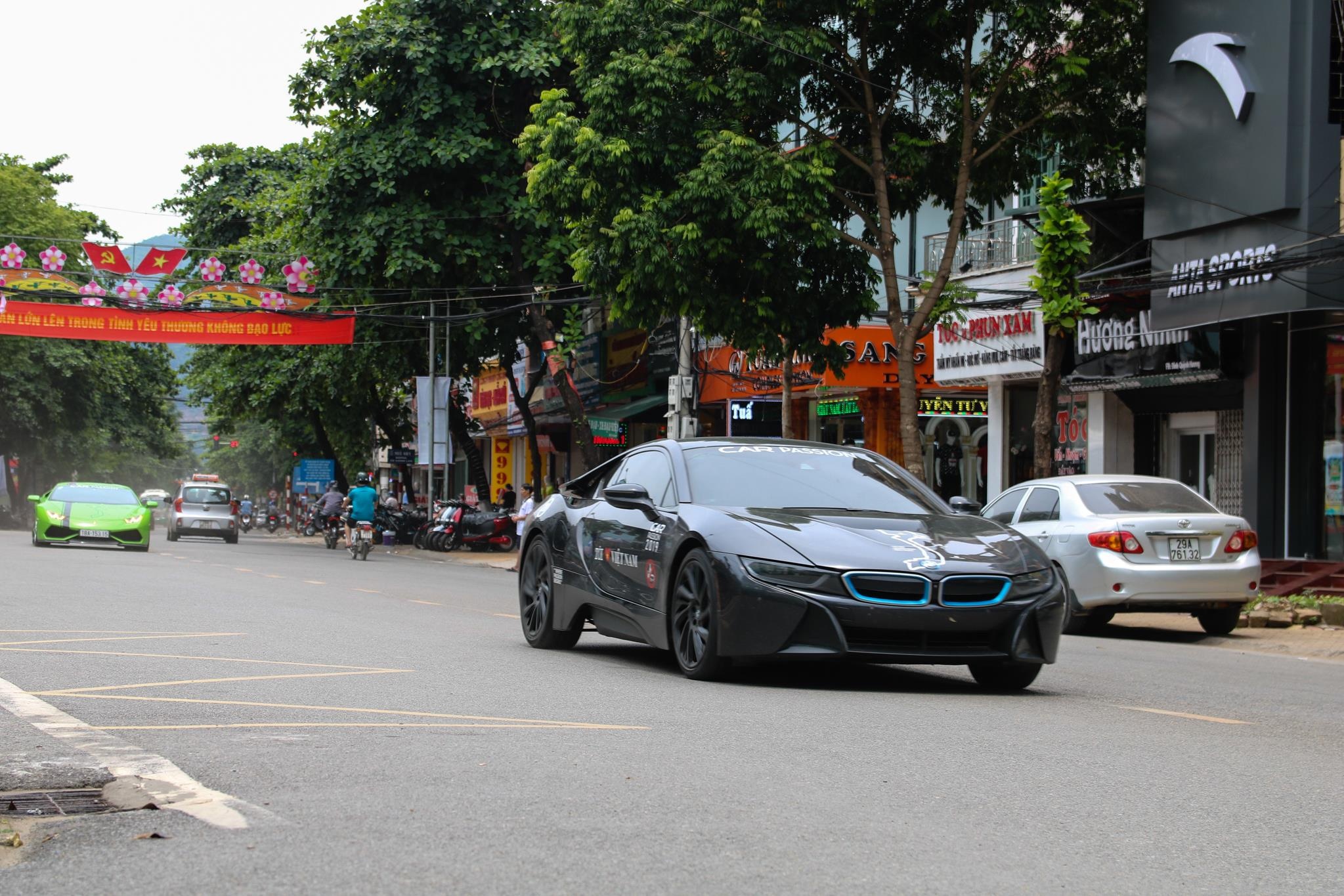 Chang 2 Car Passion: doan sieu xe tu Ha Noi ve Moc Chau anh 2