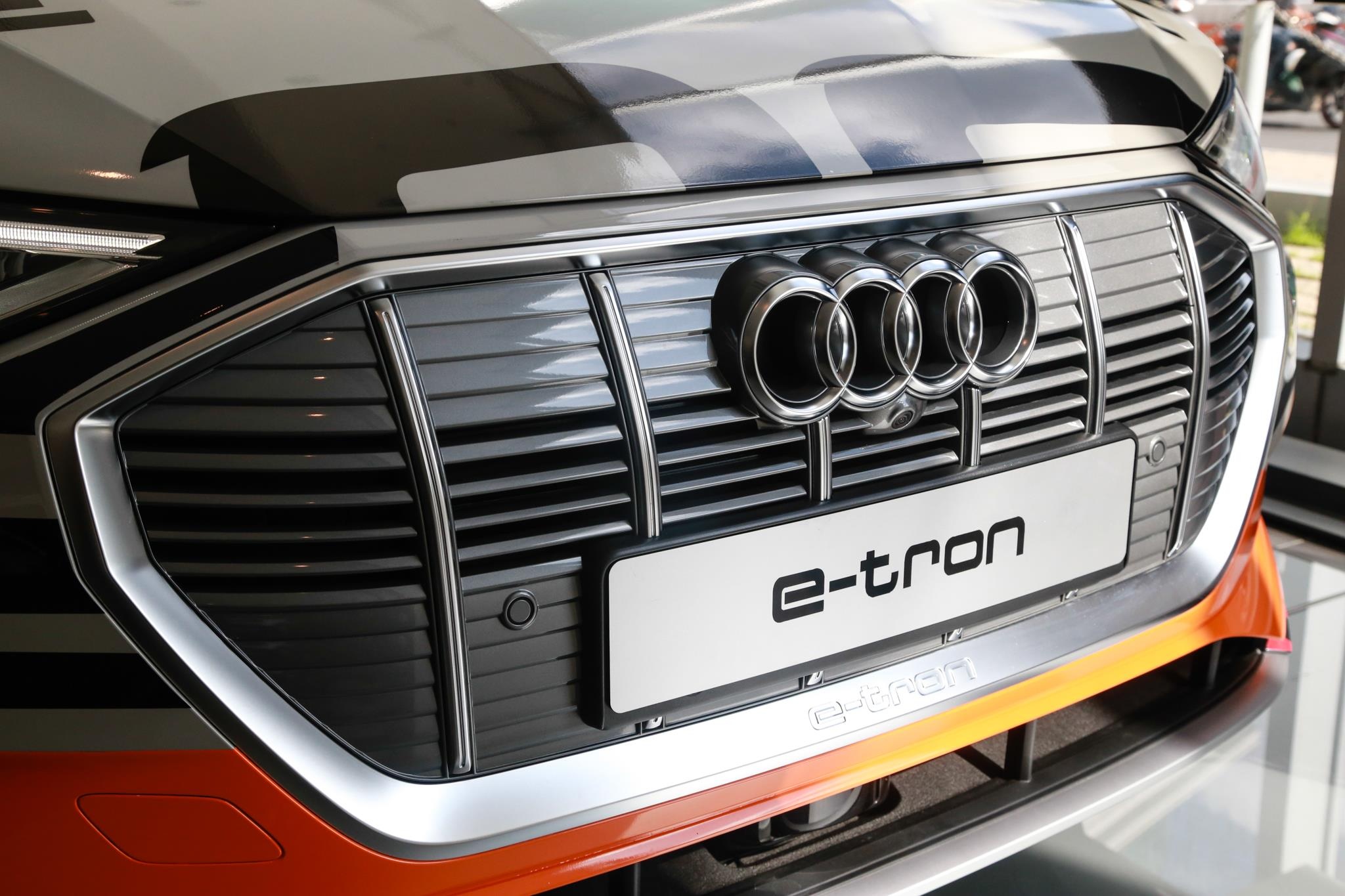 Chiem nguong SUV dien Audi e-tron anh 7