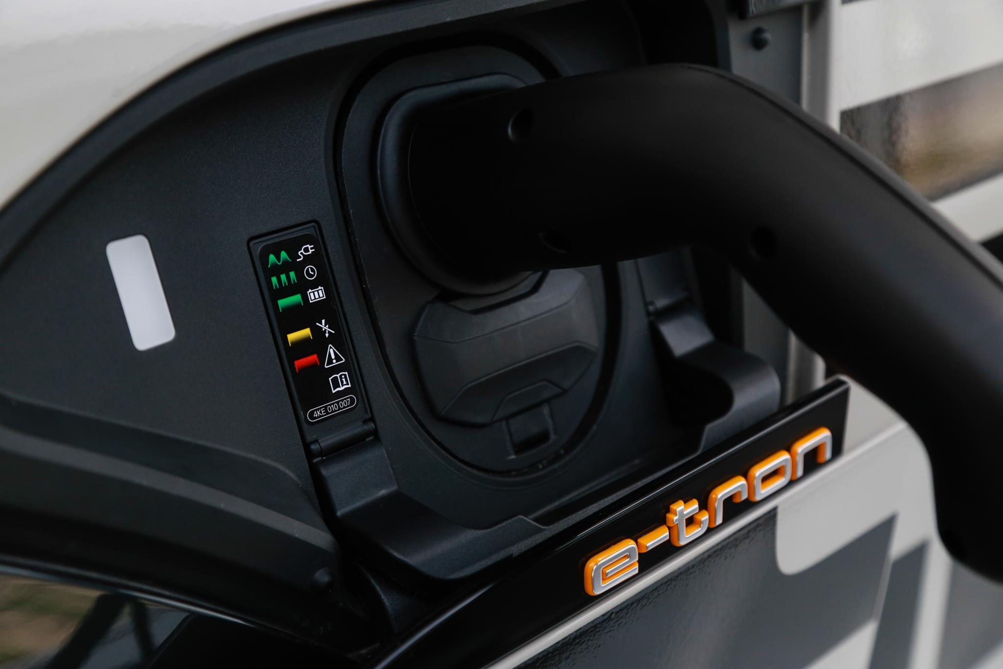 Chiem nguong SUV dien Audi e-tron anh 8