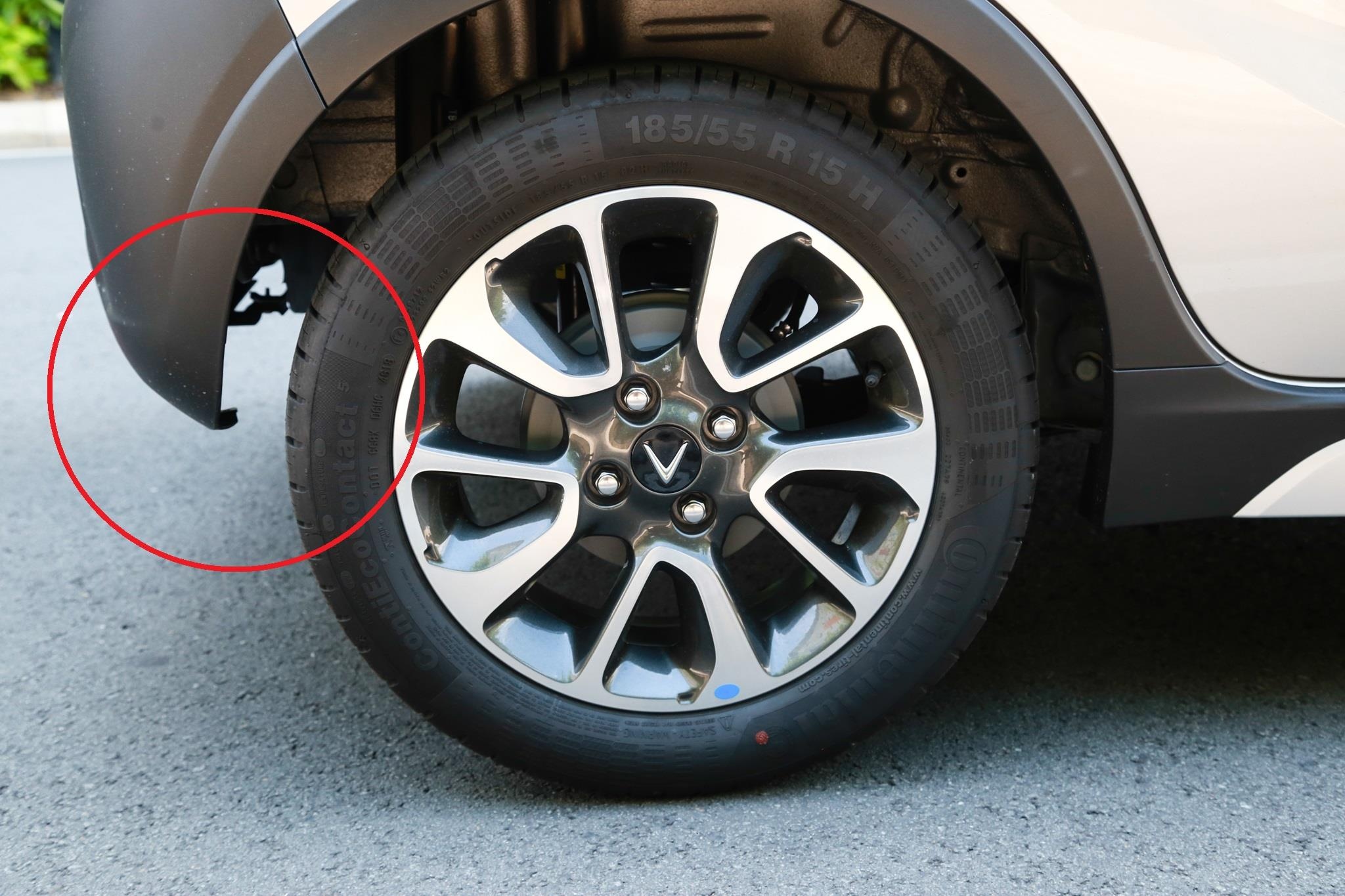 Vinfast Fadil bi phat hien loi o can sau, hang khac phuc the nao? hinh anh