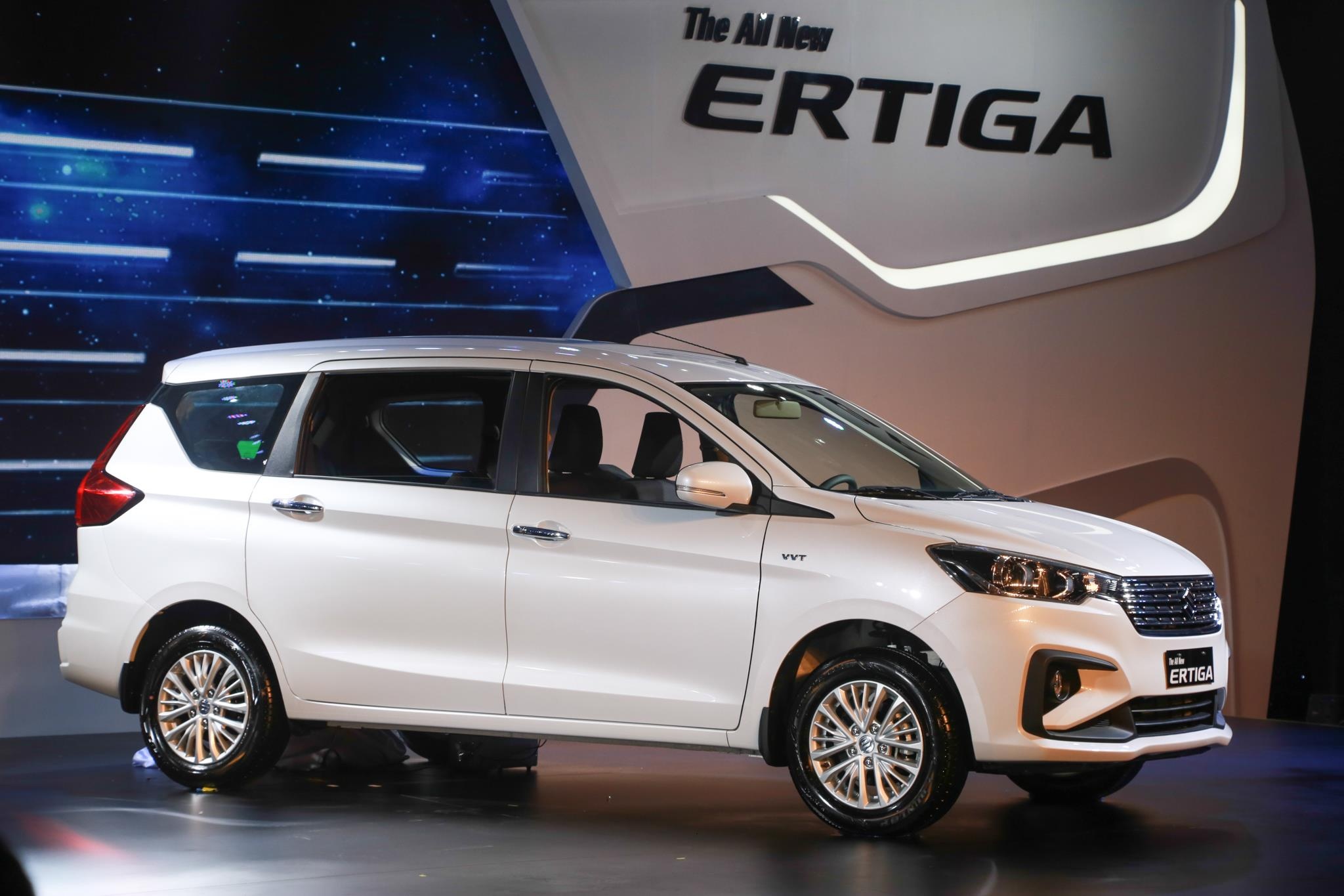 MPV 7 cho gia re Suzuki Ertiga 2019 ra mat, gia tu 499 trieu dong hinh anh