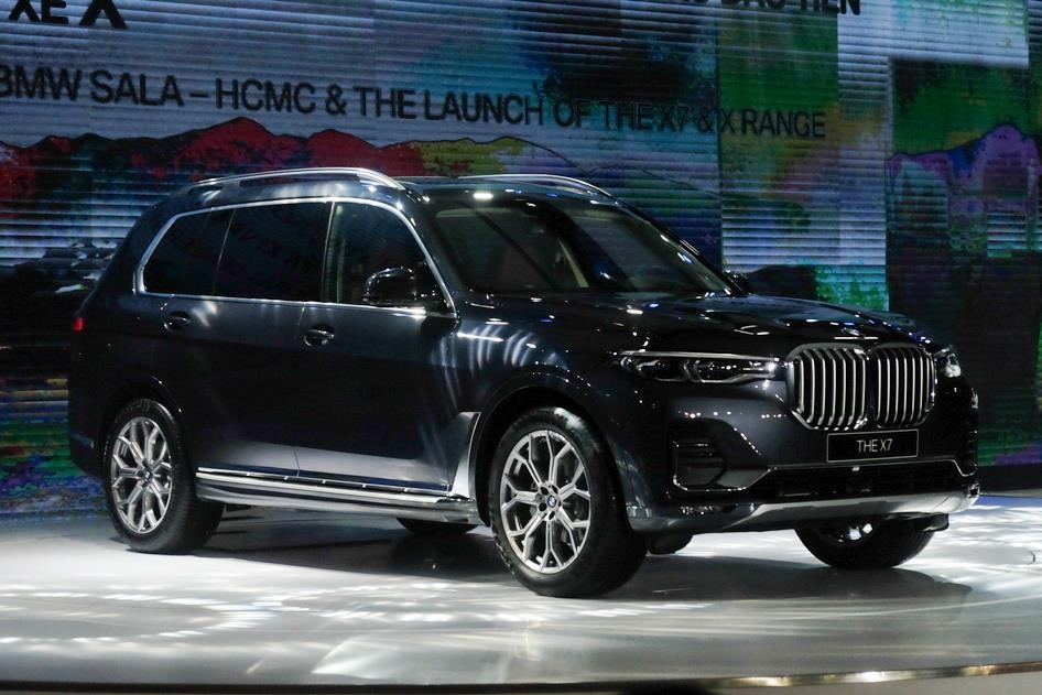 Bo 3 BMW X4,  X5 va X7 ra mat tai VN anh 2