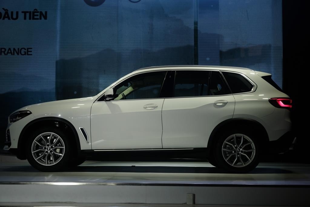 Bo 3 BMW X4,  X5 va X7 ra mat tai VN anh 8
